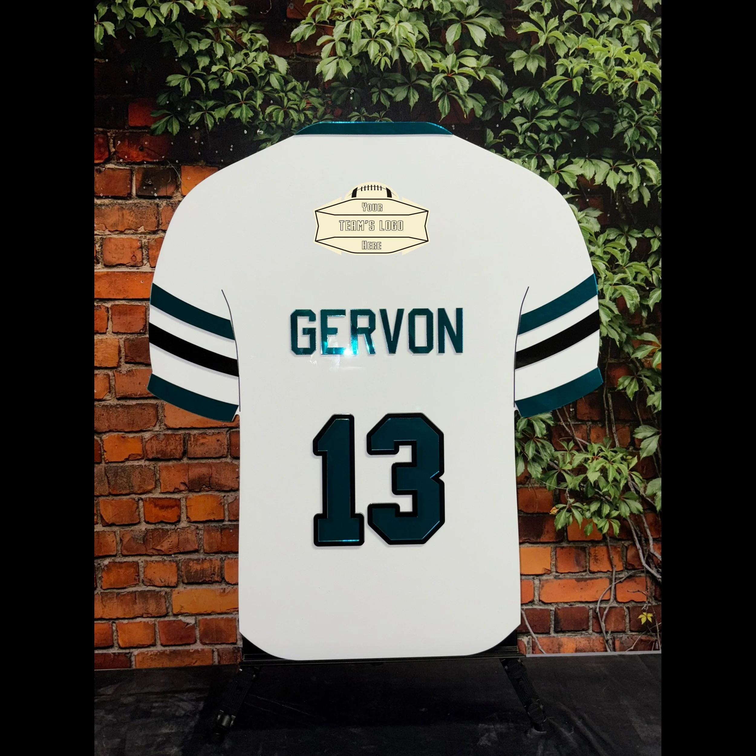 Gervon Football Jersey Eagles Mirrored.jpg