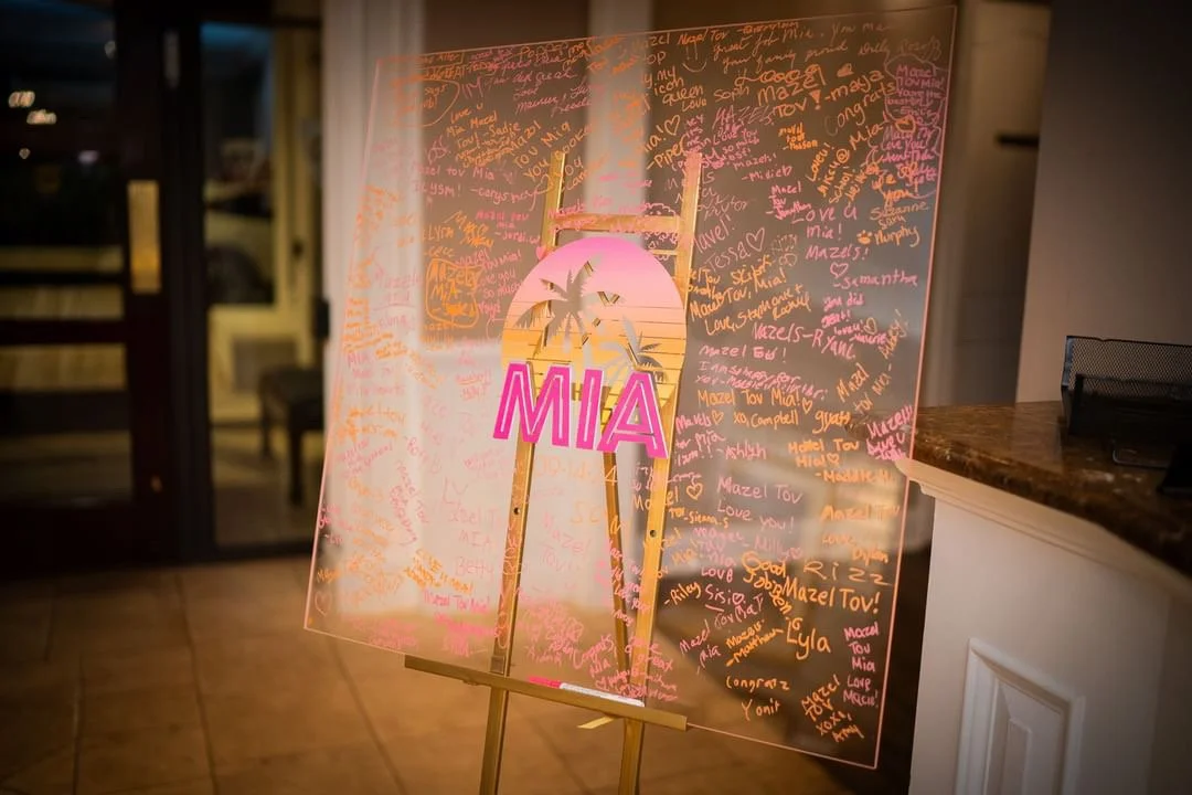 Clear Sign In Board_Mia_Tropical_Gradient_hot pink_Bat.jpg