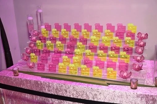 Tropical_Fluorescent Neon_Yellow and Pink_Palm Trees_Bat2.JPEG