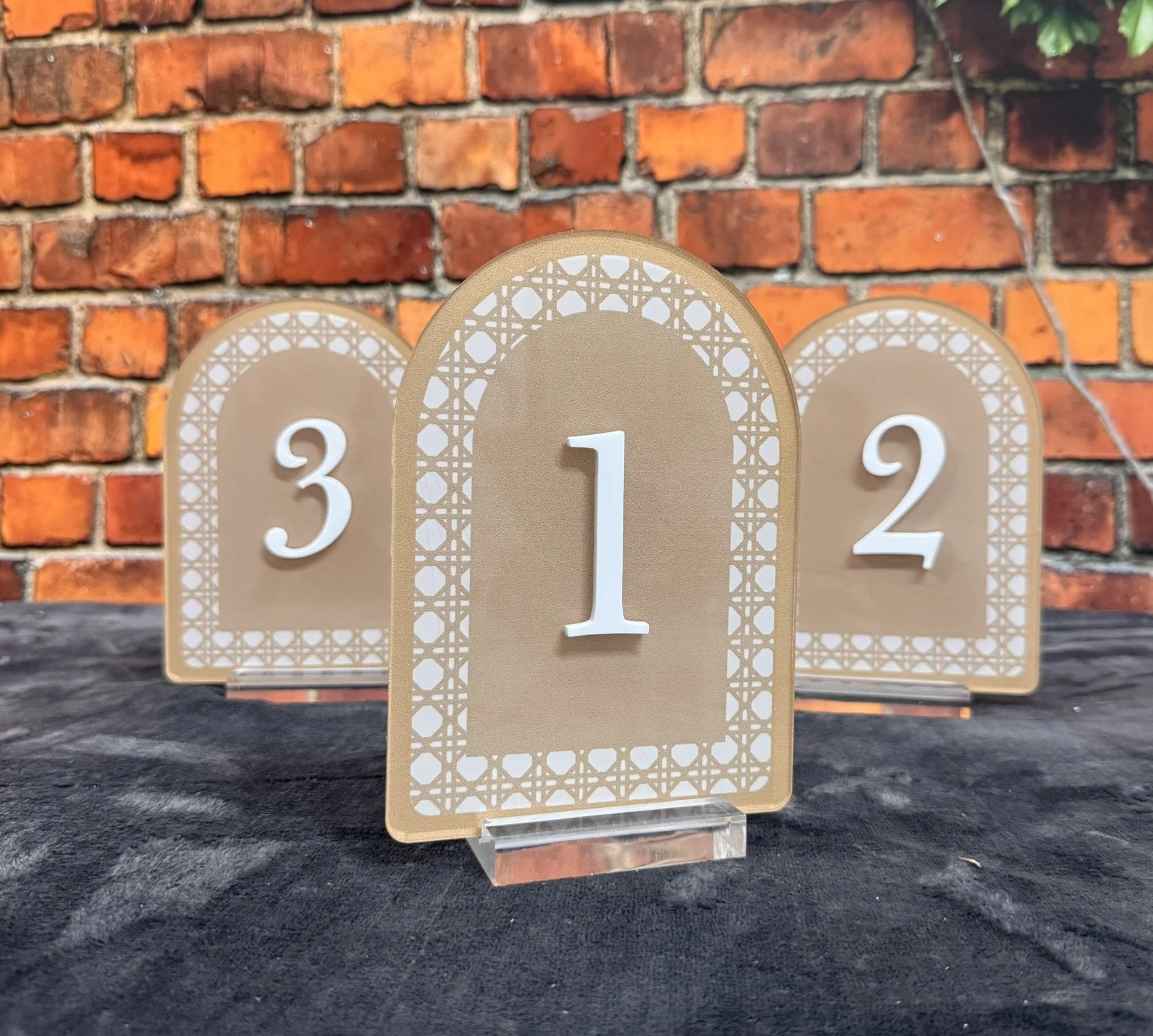 Custom Tbale numbers_Pattern_Wicker_Beige and white_3-D.JPEG