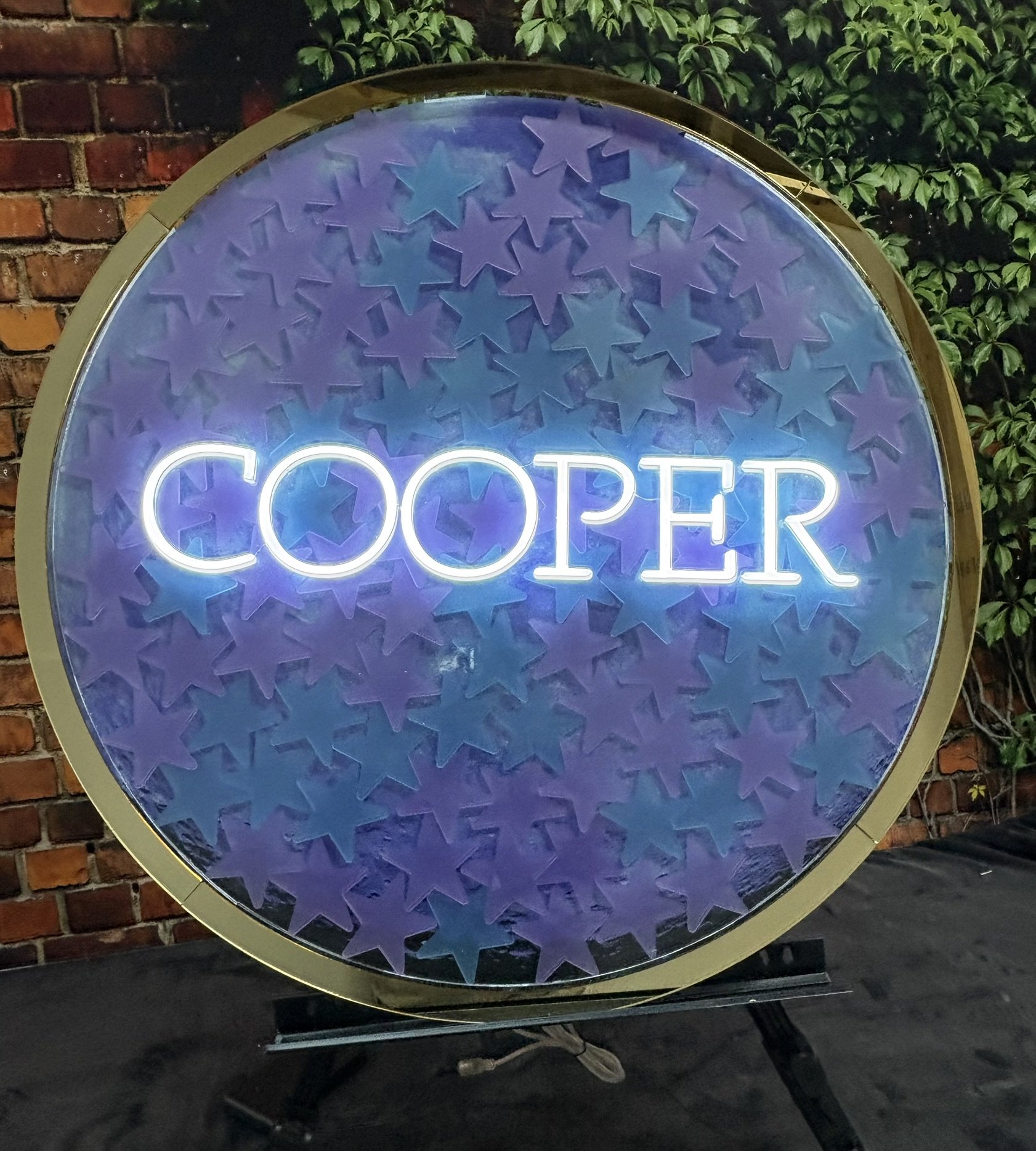 Drop Box sign in board_Astrology_Stars_Gold_Blue_neon_Bar.JPEG