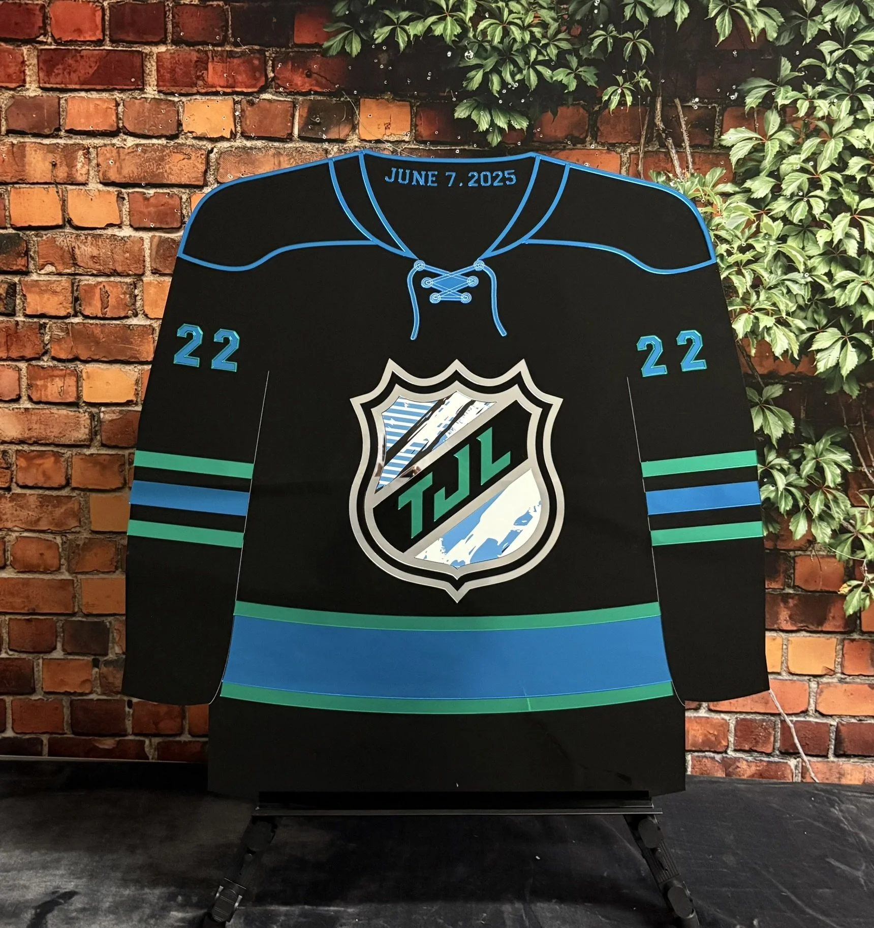 Black Hockey Jersey_Blue and Green_Sports_bar.JPEG