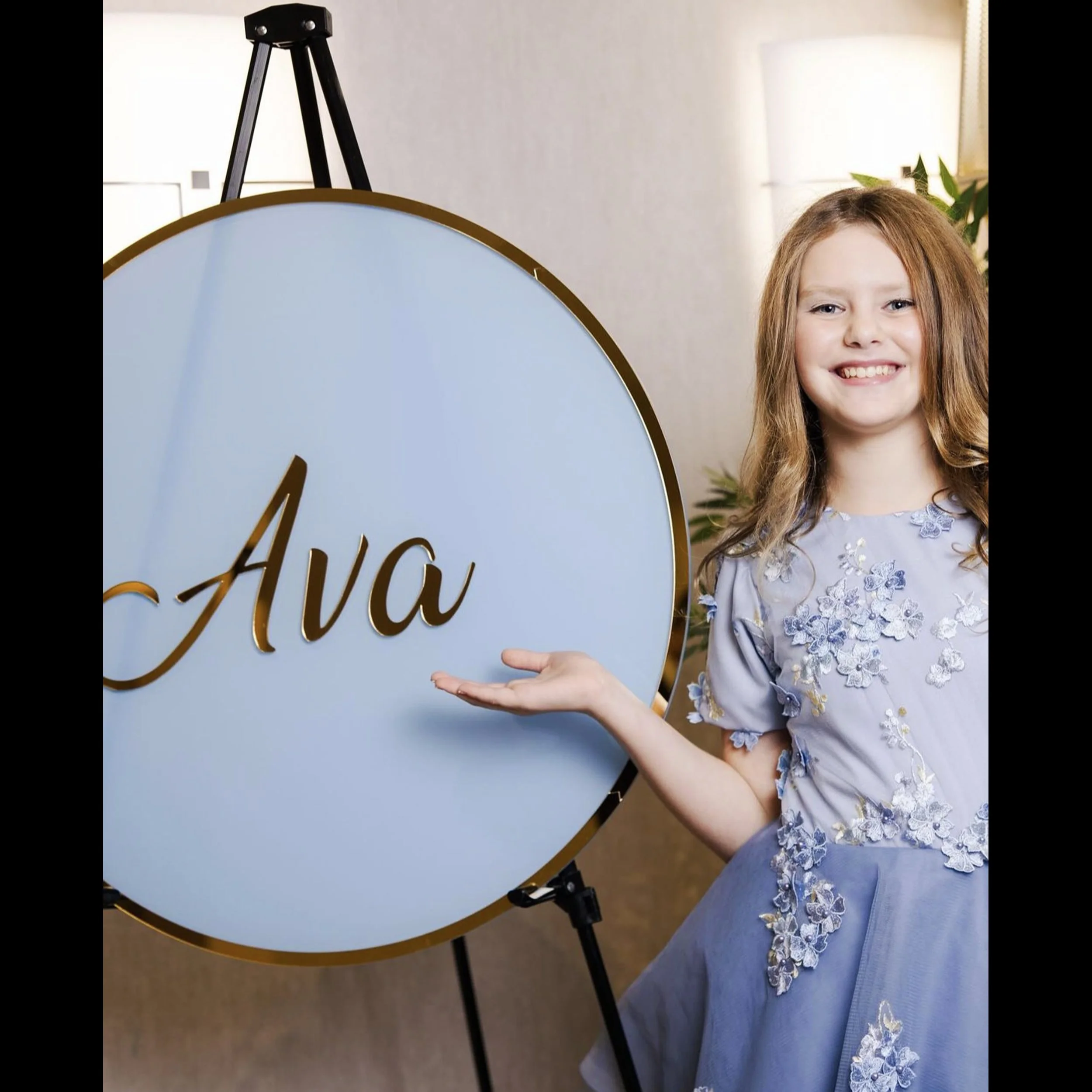 Ava Gold Mirror Text Frame Round Board Blank.jpg