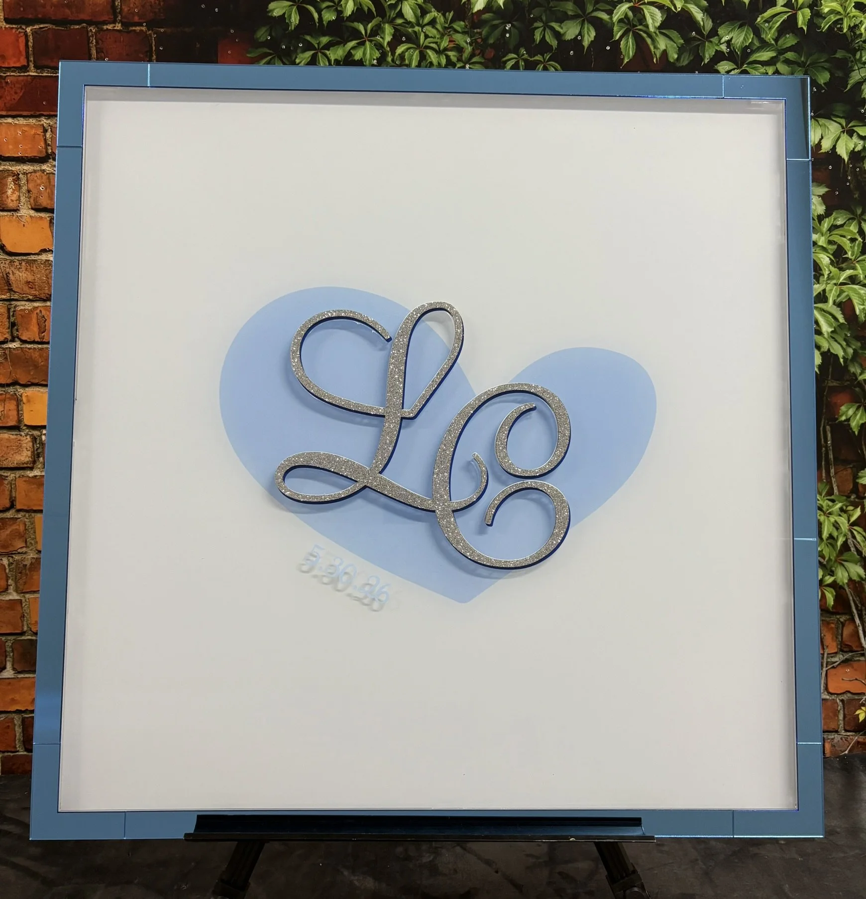 Blue and silver drop box_Heart_Glitter_love_bat.JPEG