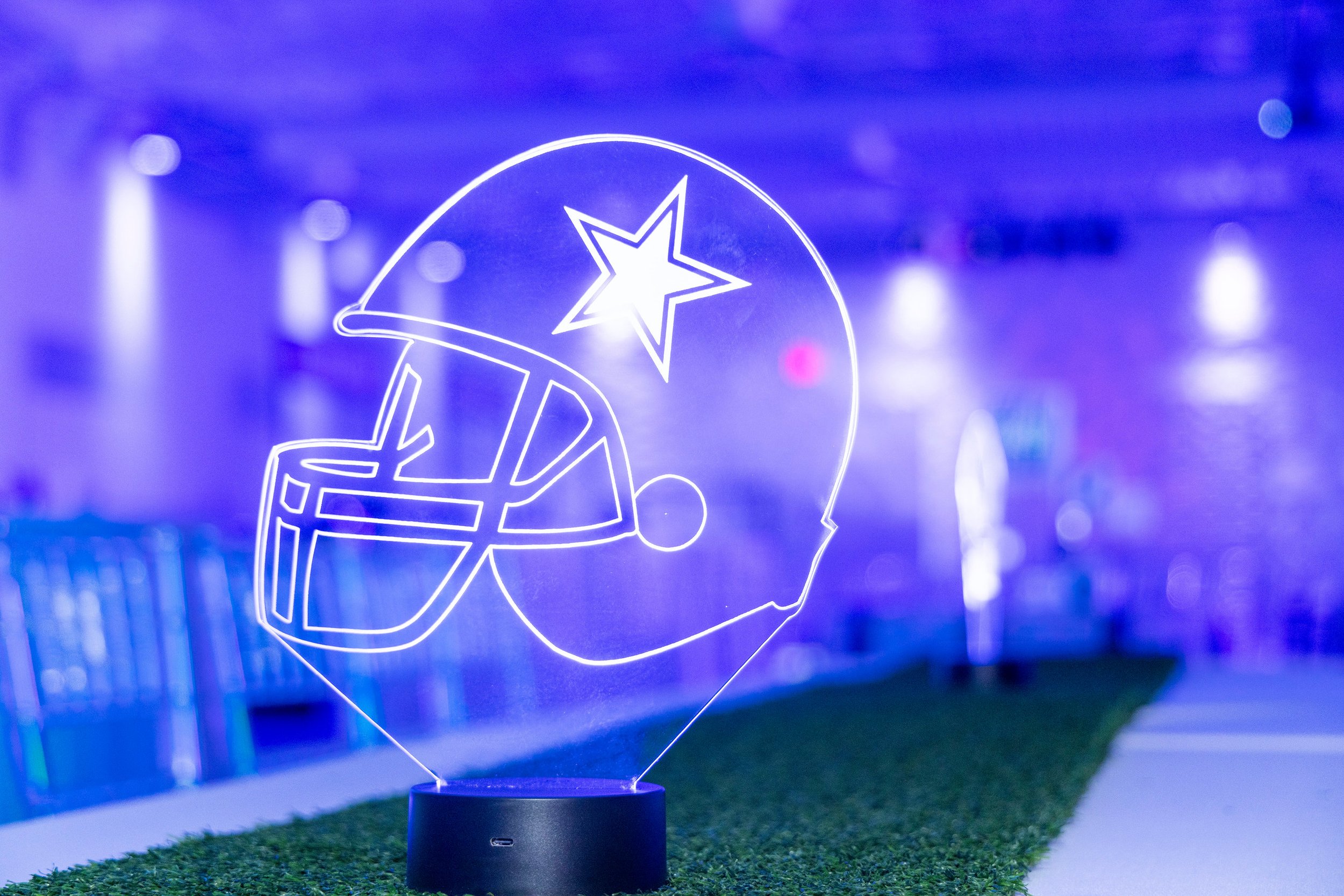 Football LED Centerpiece_Sports_Dallas_Bar_Cowboys_Bar.JPG