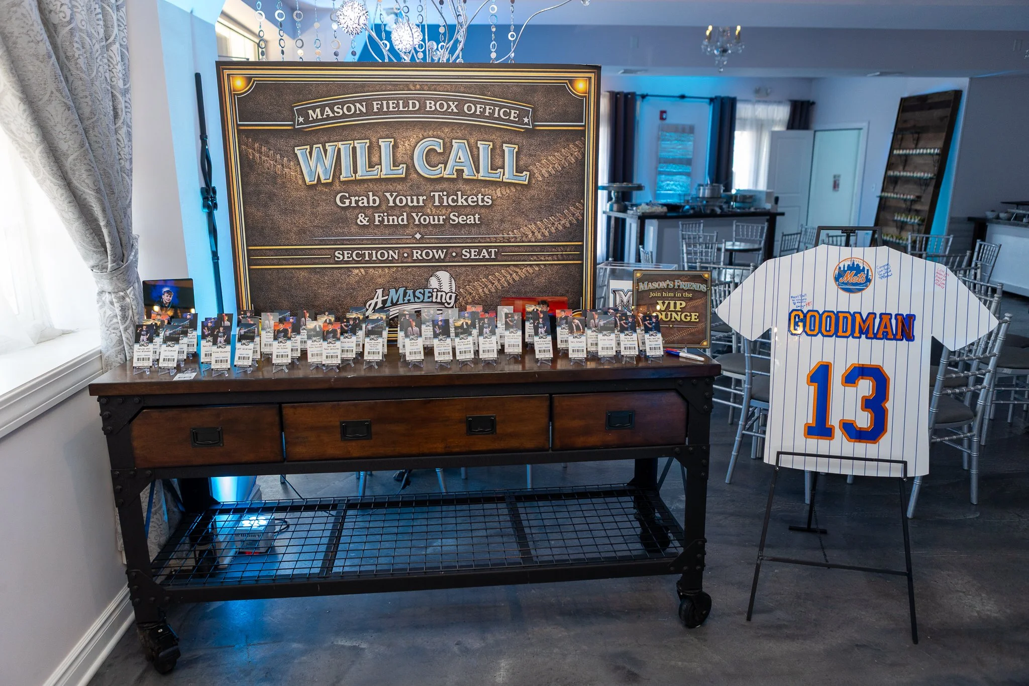 Mets Jersey Sign in Board_Sports_Pinstripes 3_Bar.JPG