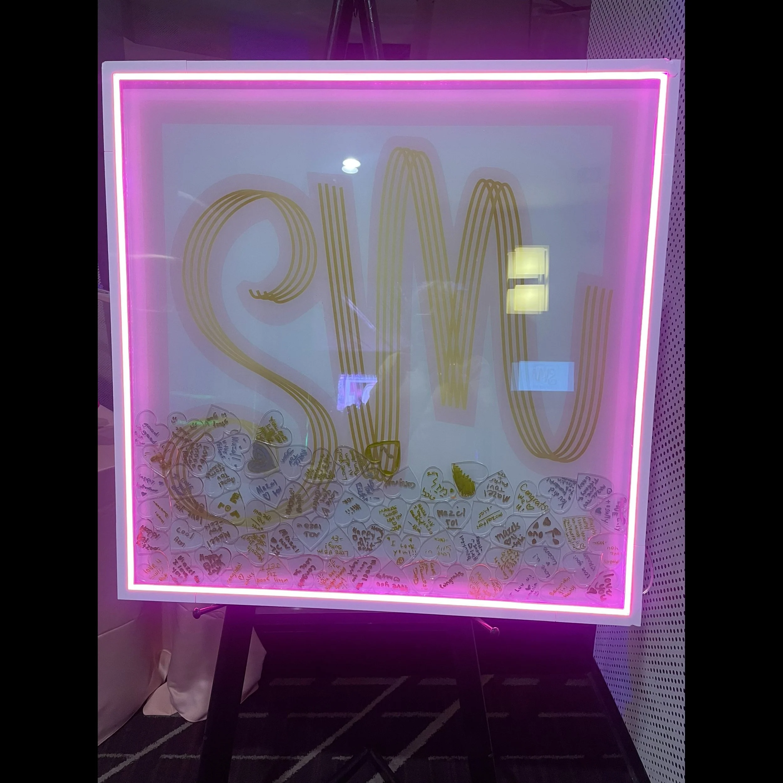 SM Gold Drop Box Hearts Pink Neon Partial Filled.jpg