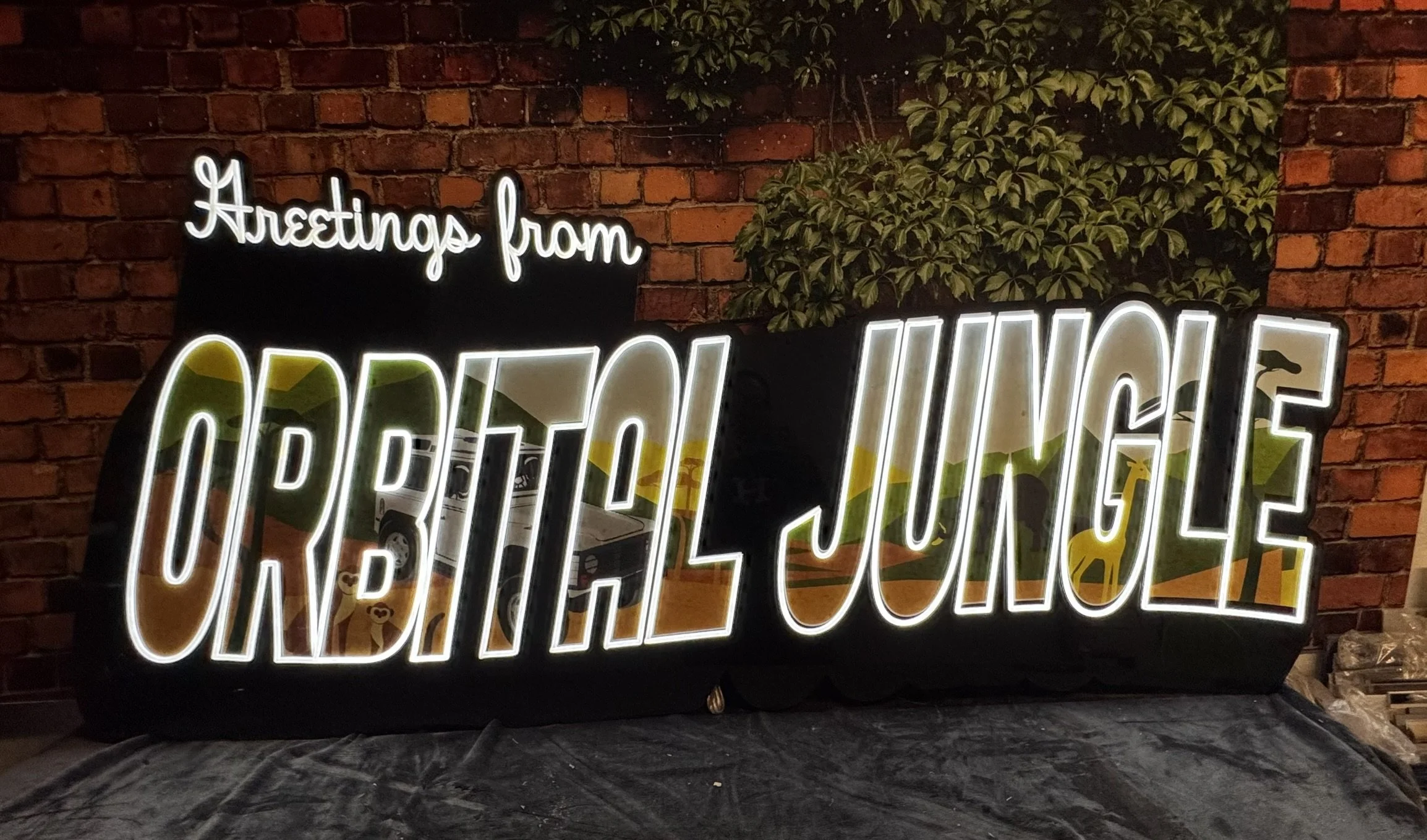 Neon Sign_Orbital Jungle_Corporate Holiday Party.JPEG