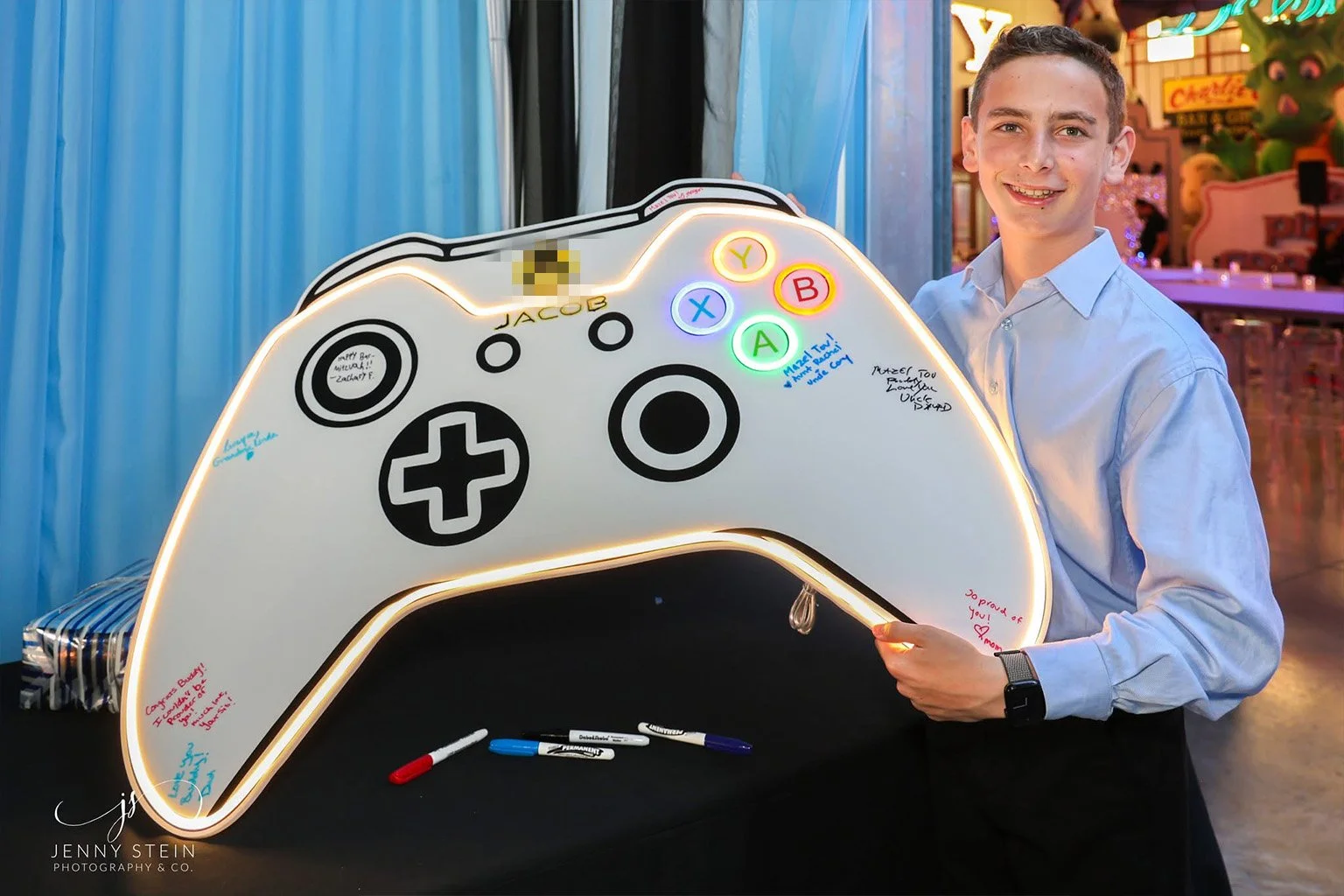 Video game controller signin board_XBox_Gaming_Gamer_Bar.jpg