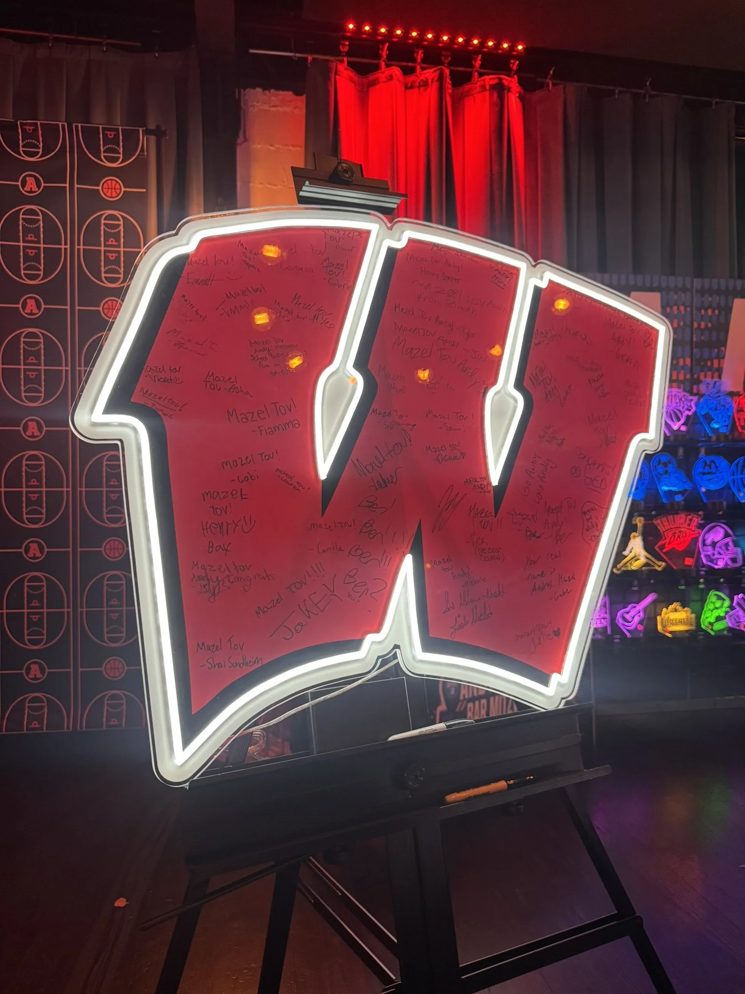 Letter W Neon sign in board_Red_Black_White_Bar_Sports2.JPEG