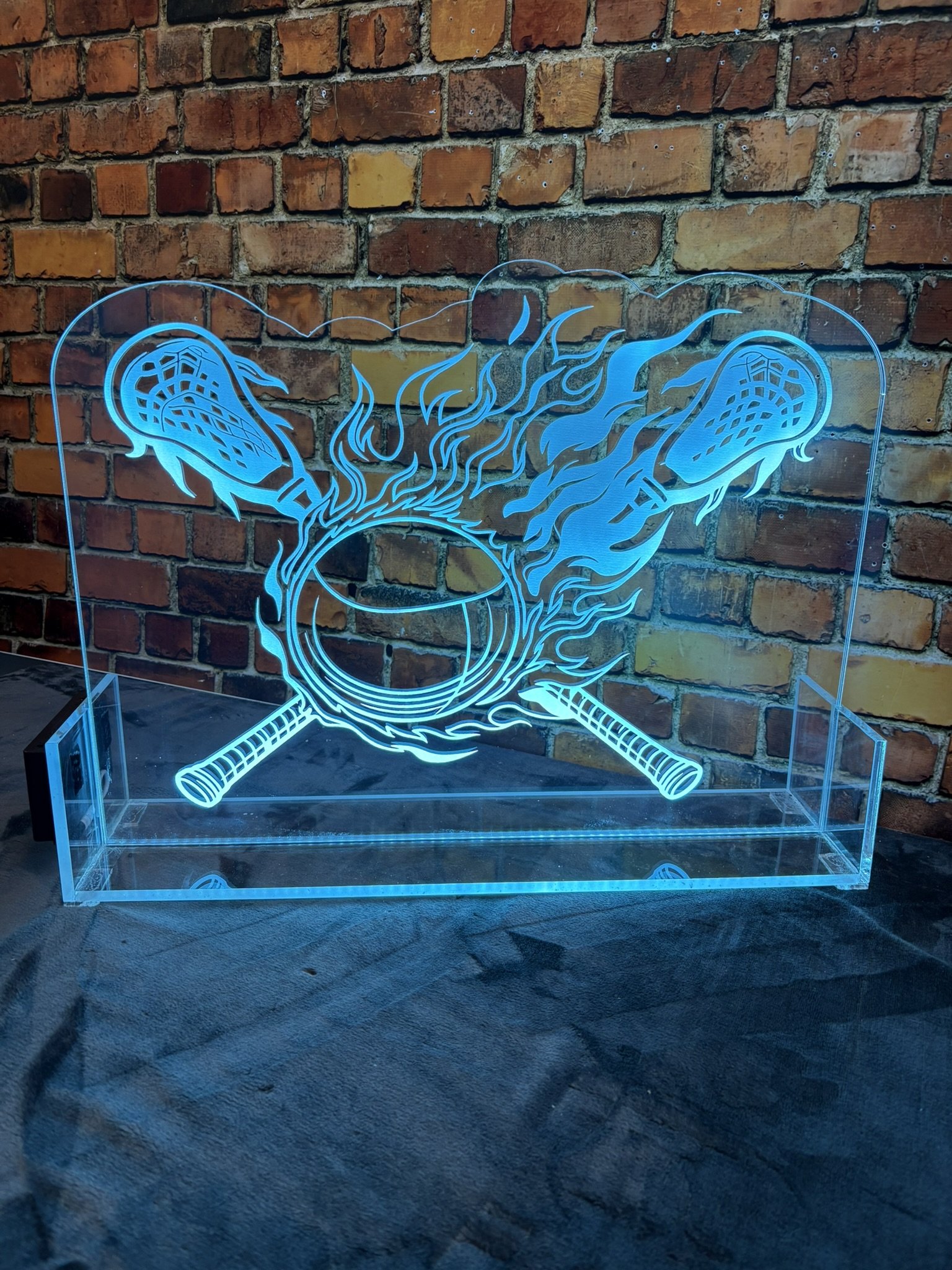 Large LED Centerpiece_Blue_Lacrosse_Sports_Bar2.JPEG
