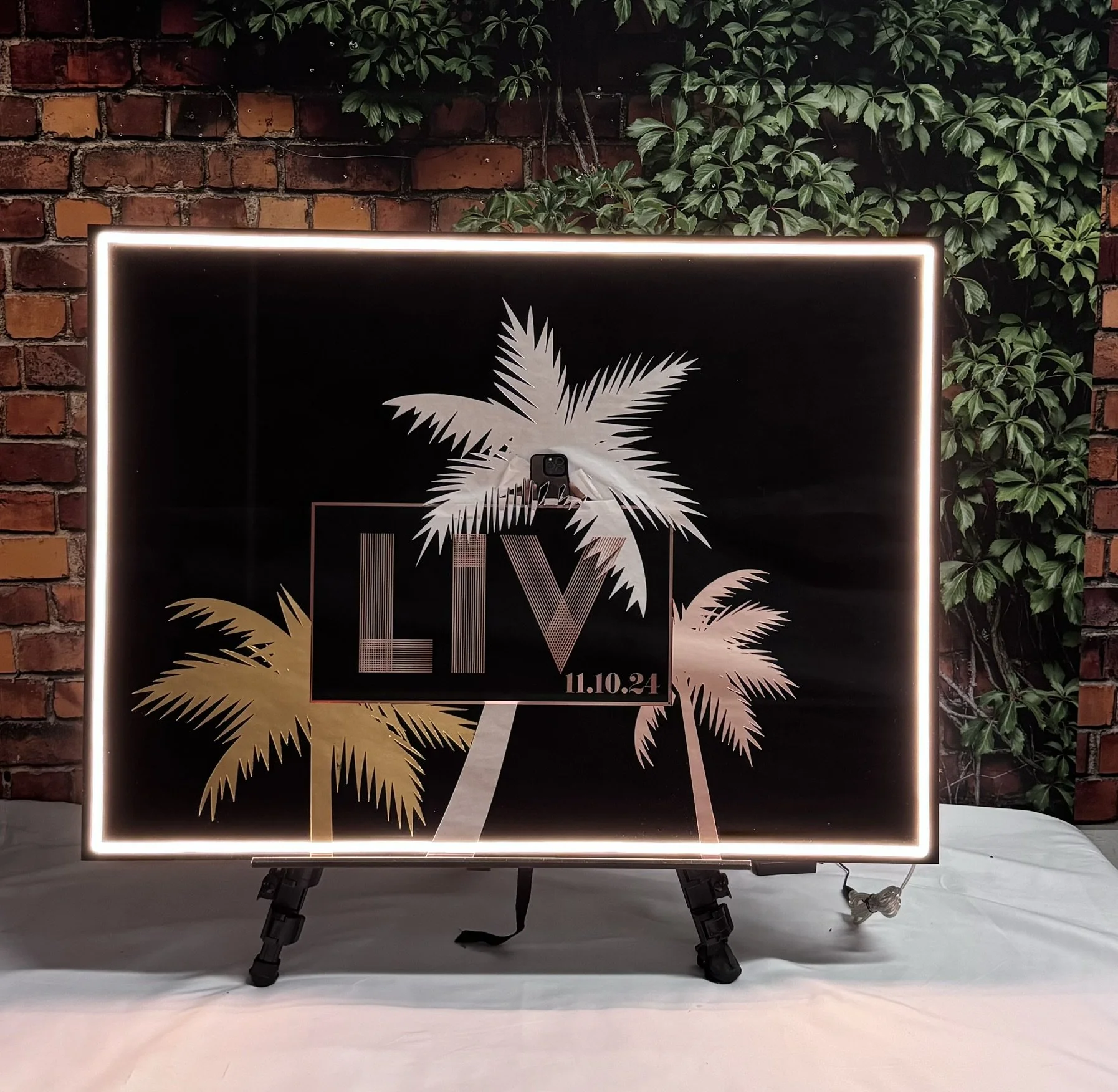 Tropical Sign in Board_Palm Trees_Mirror_Gold_Silver_Rose Gold_Summer_Bat.JPEG