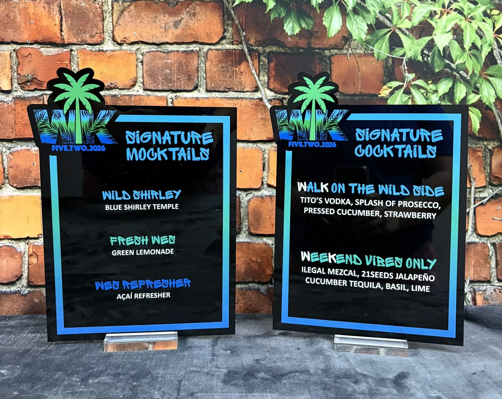 Tropical menu_Palm tree_Blue and green_Bat_Bar_Summer.JPEG