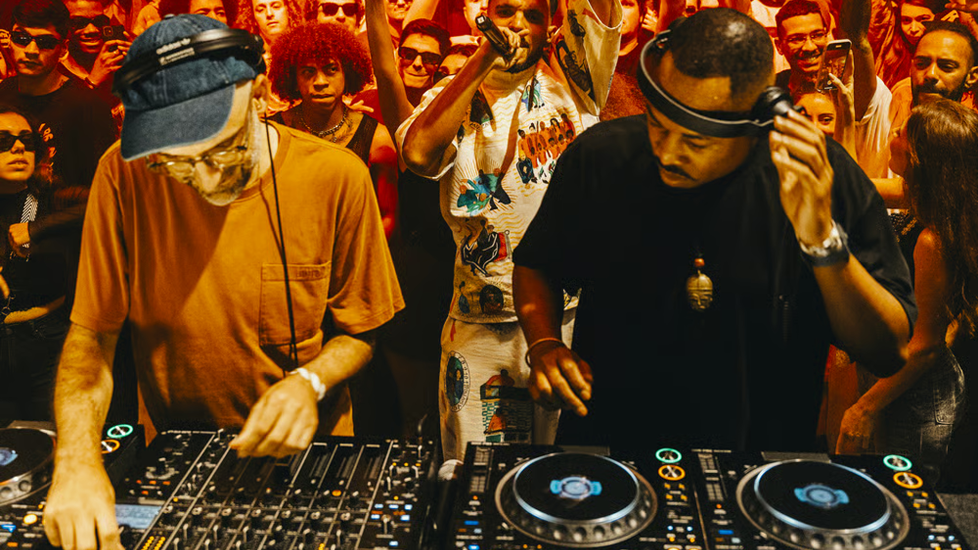 Is the B2B Format Replacing the Solo Set?