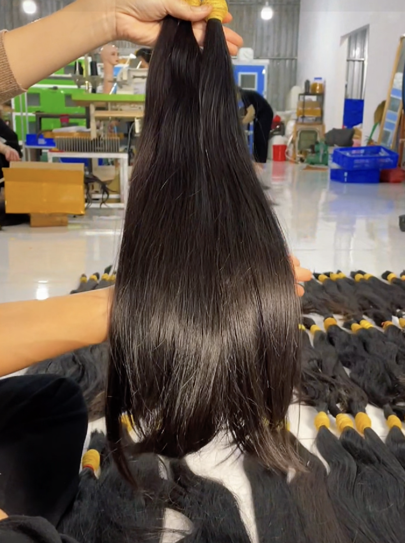 Noire Muse Raw Bundles — Jet Black Silk Straight