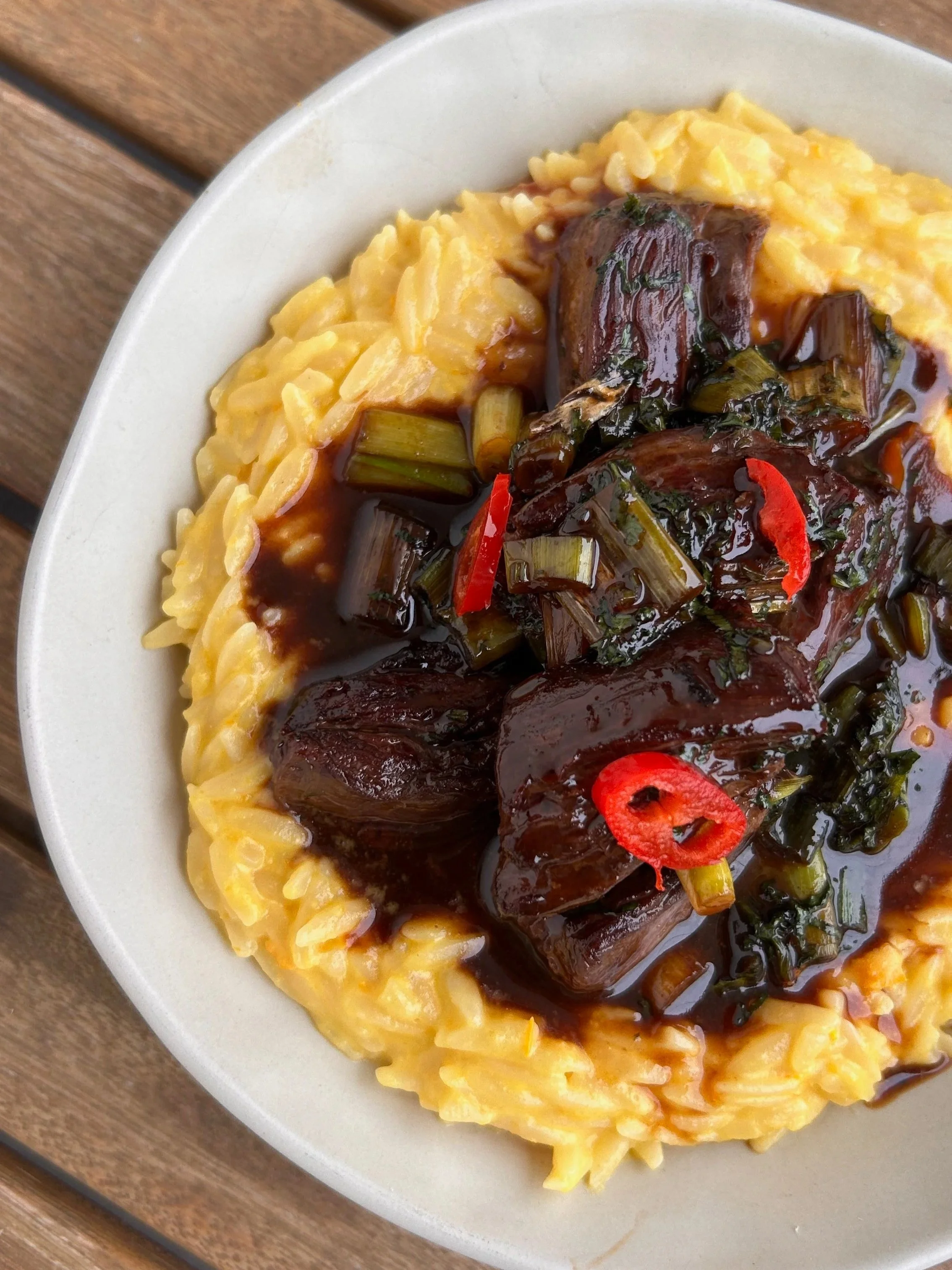 lomo saltado &amp; orzo a la huancaína