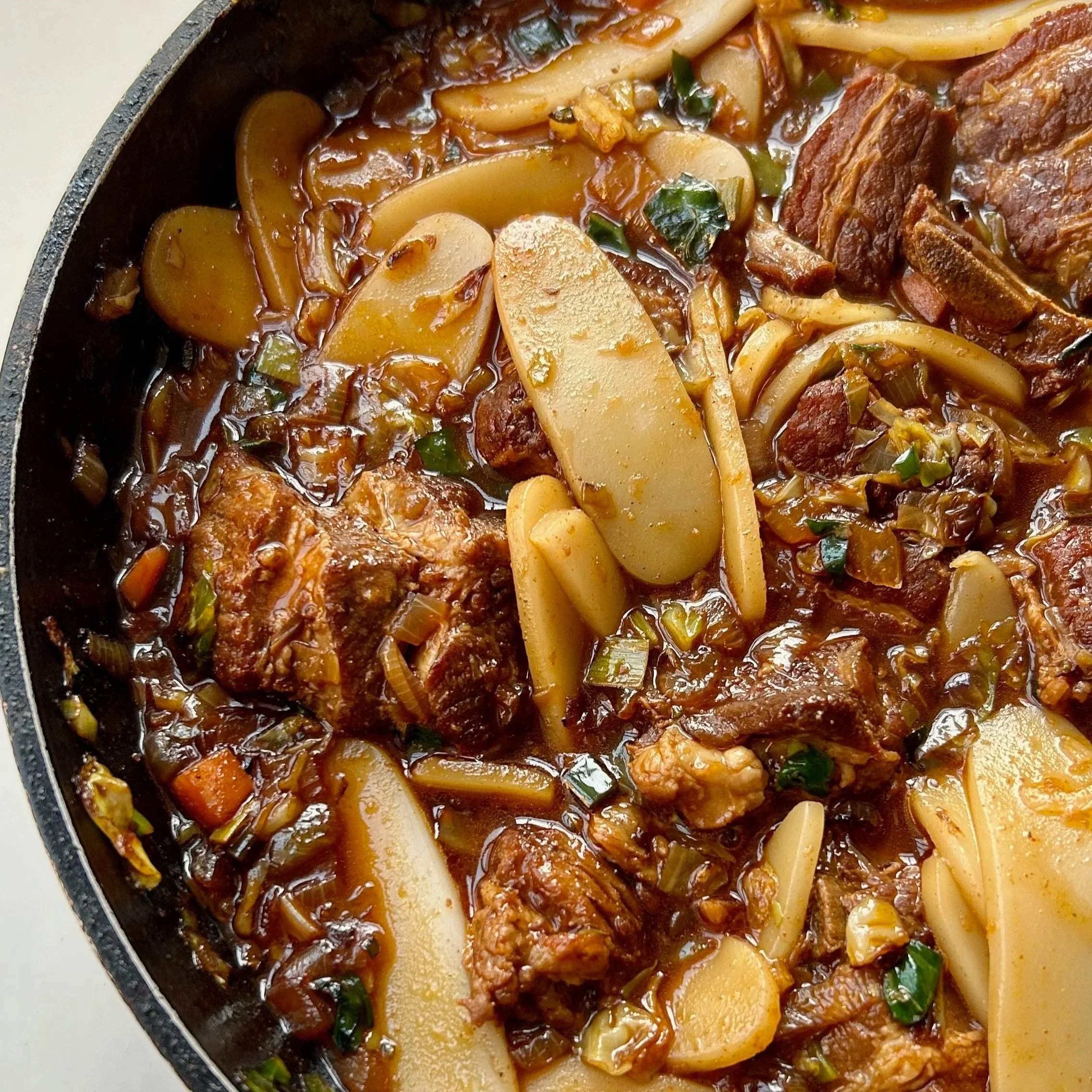 pork ribs with chewy rice cakes