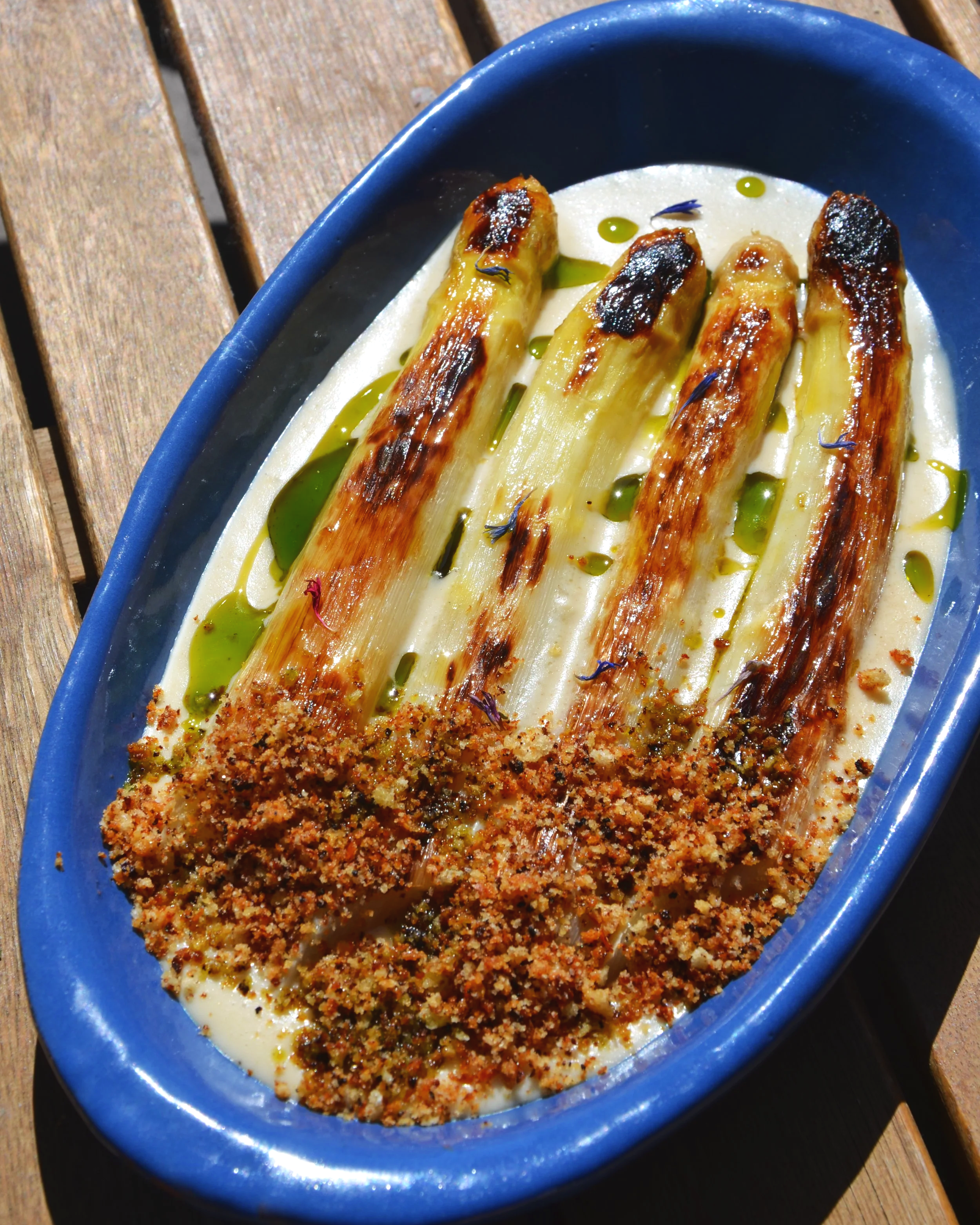 white asparagus &amp; soubise sauce