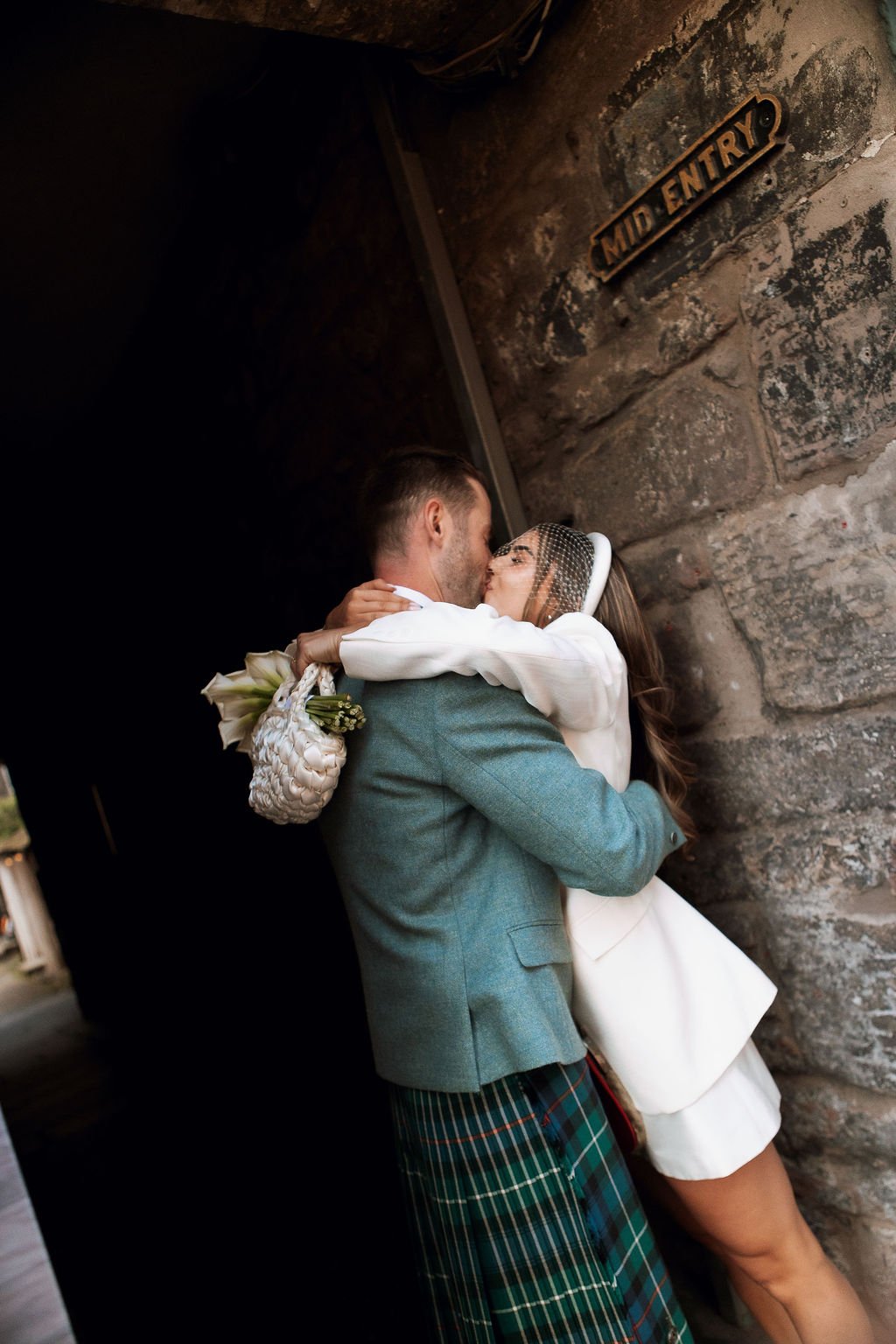 EditorialCityWeddingElopementEdinburgh-HeatherMcKayPhotography-277.jpg