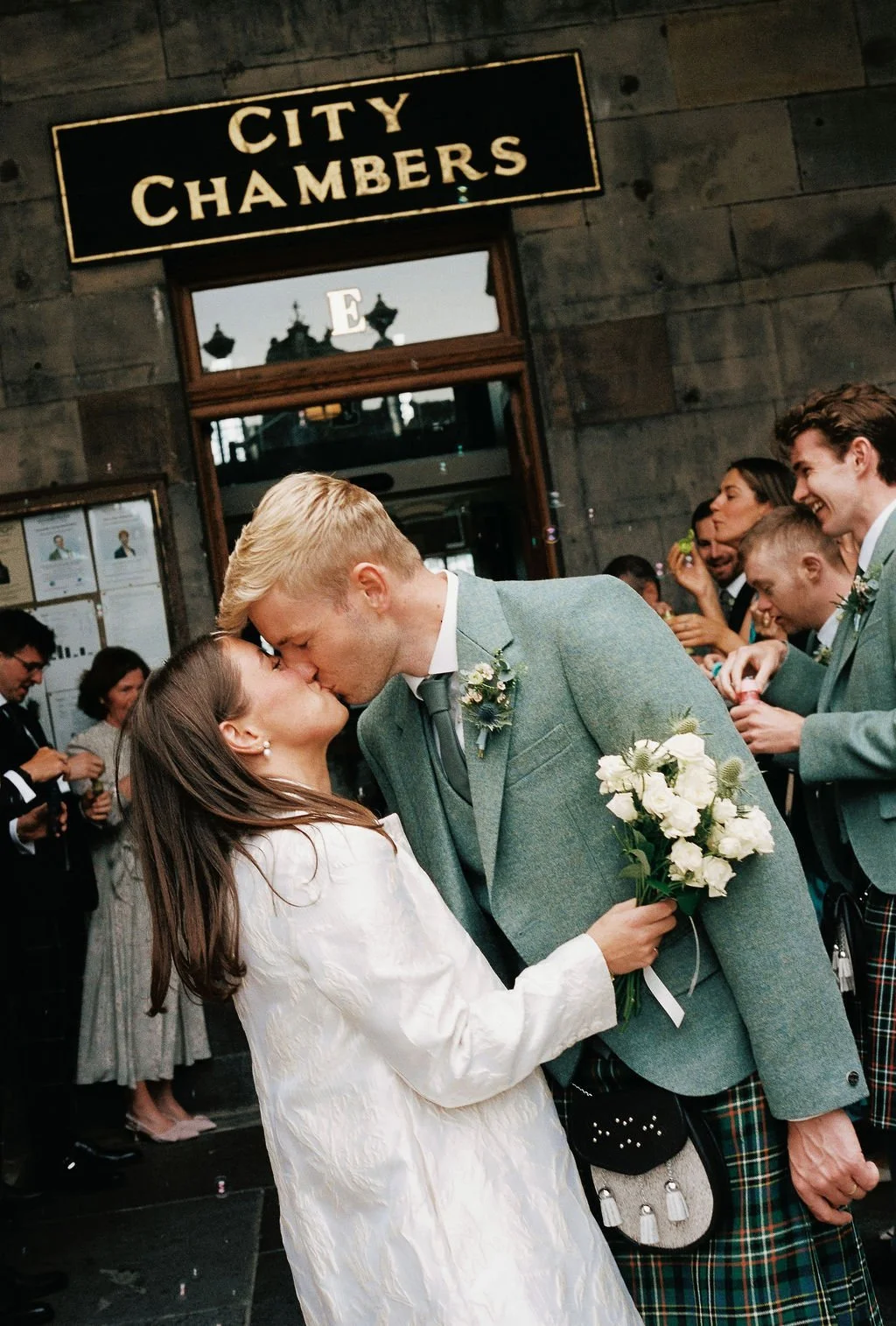 35mmFilmEditorialEdinburghCityChambersElopementWedding-HeatherMcKayPhotography-Fiur-24.jpg