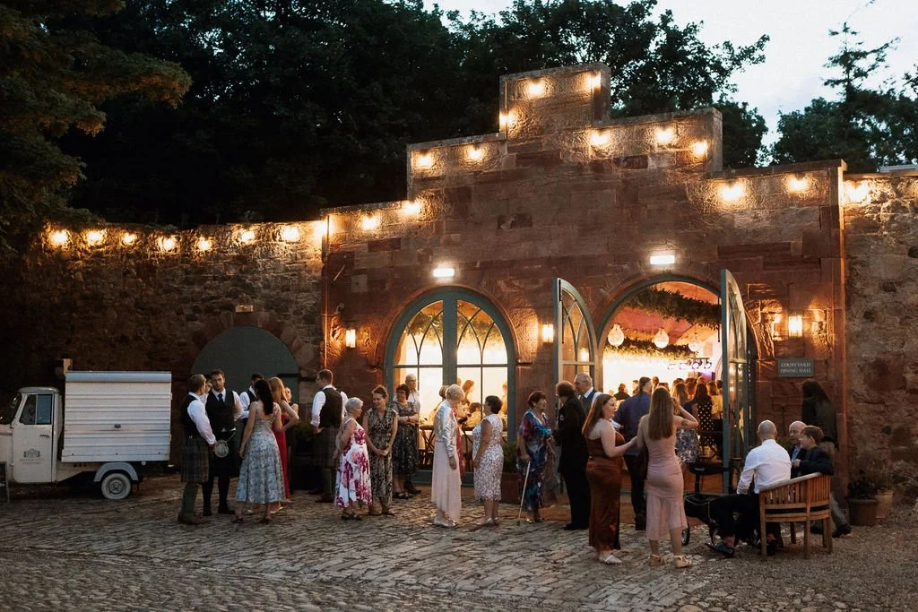 EditorialWeddingBroxmouthCourtyard-HeatherMcKayPhotography-Fiur-34.jpeg
