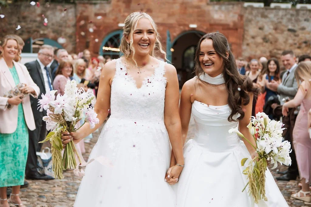 EditorialWeddingBroxmouthCourtyard-HeatherMcKayPhotography-Fiur-17.jpg