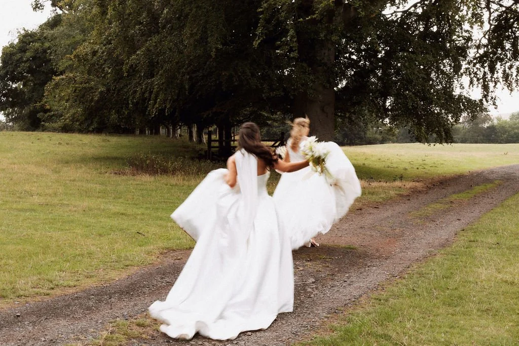 EditorialWeddingBroxmouthCourtyard-HeatherMcKayPhotography-Fiur-35.jpeg