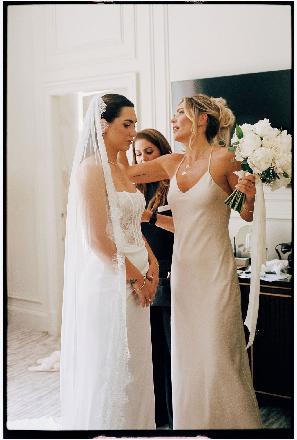 EditorialWeddingDunkeldHouseHotelScotlandUK-HeatherMcKayPhotography-Fiur-104.jpg