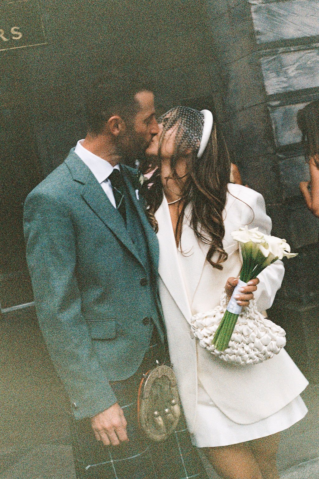 EditorialCityWeddingElopementEdinburgh-HeatherMcKayPhotography-203.jpg