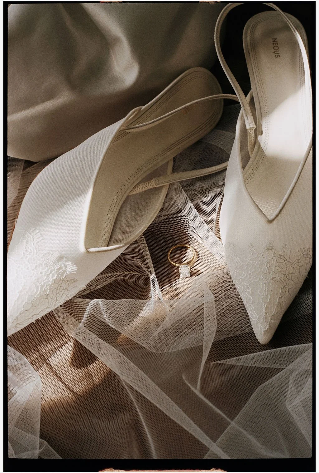 EditorialWeddingDunkeldHouseHotelScotlandUK-HeatherMcKayPhotography-Fiur-8.jpg