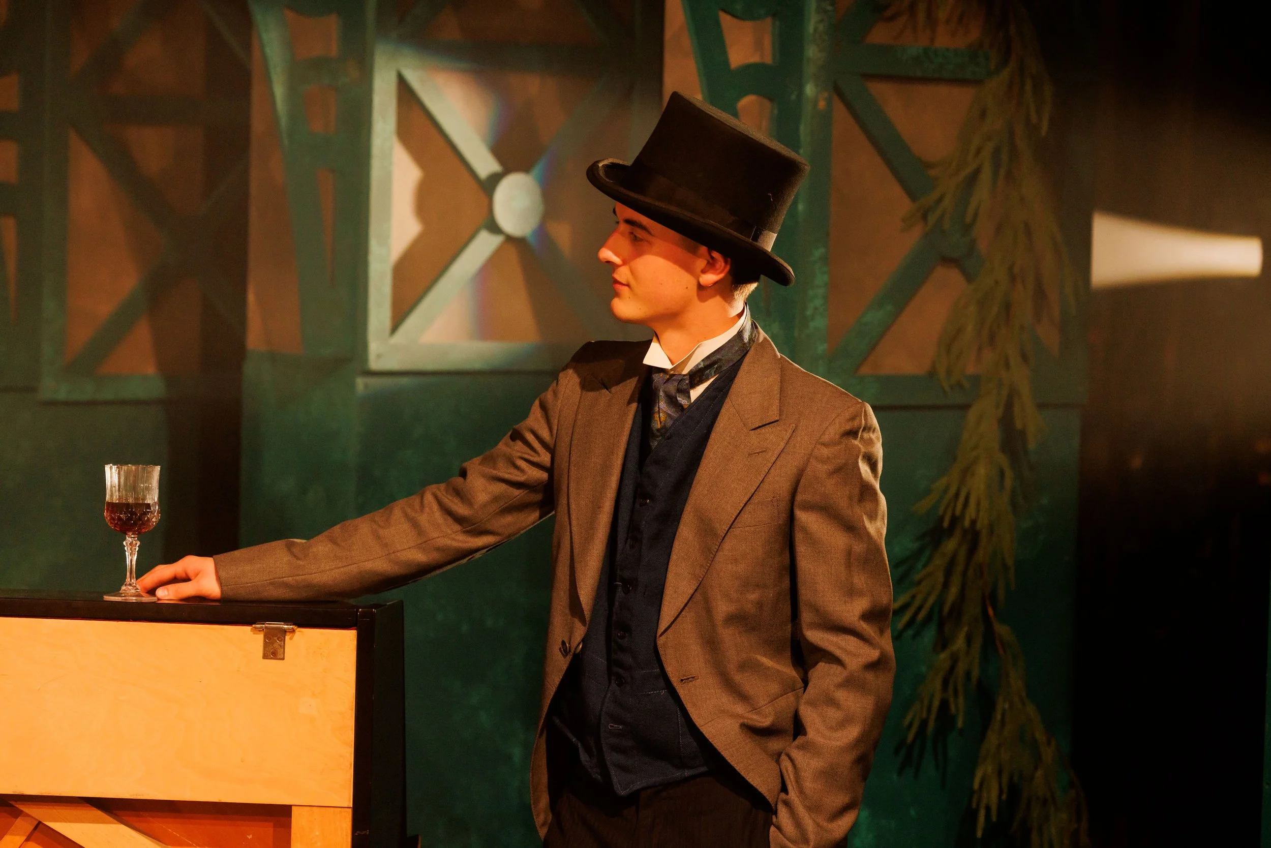 Rose_Bruford_Autumn_Season_Chistmas_Carol_Finals-3040H8A0473[1].jpg