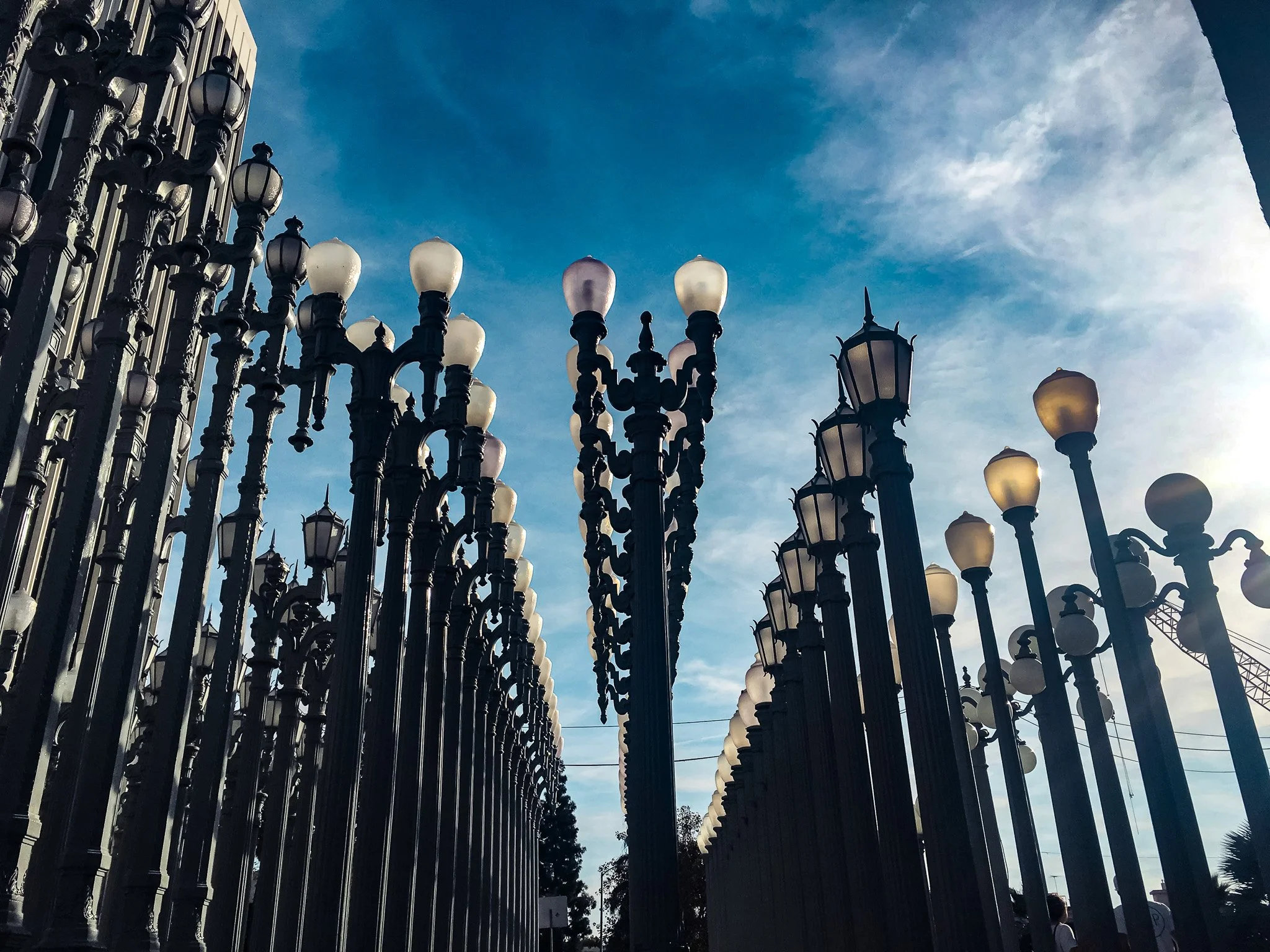 kushphoto-los-angeles-urban-light-lamp-posts-2018.jpg