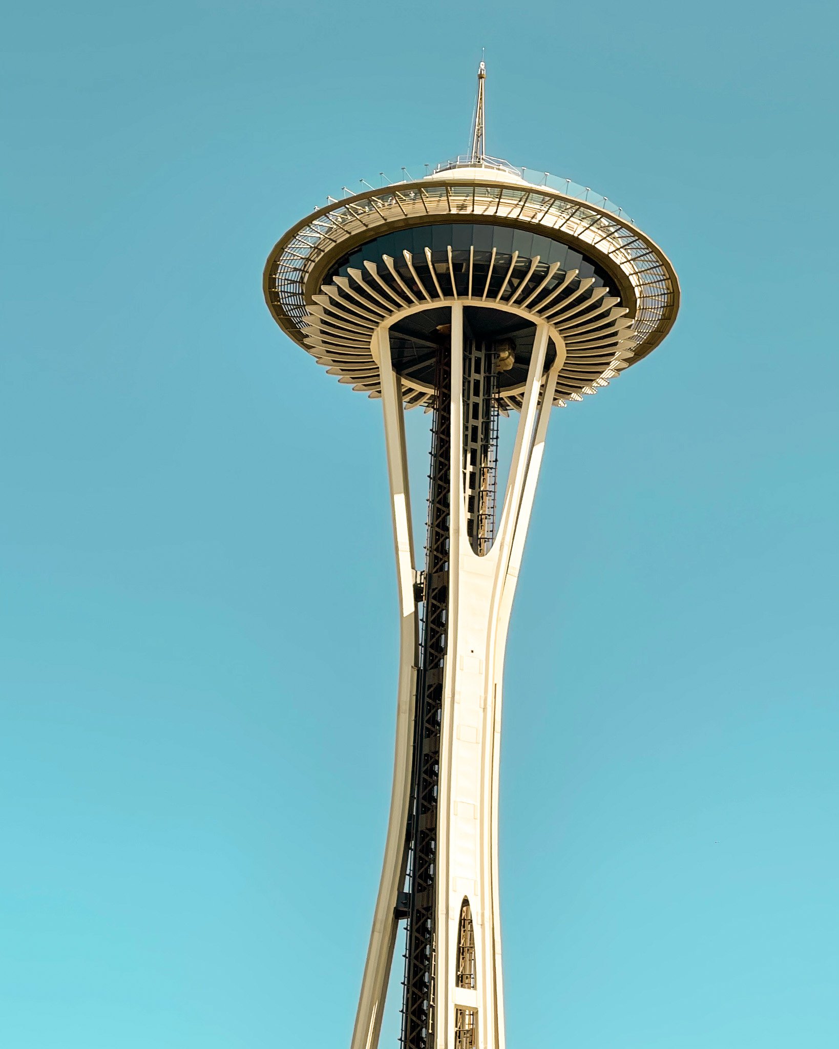 kushphoto-seattle-space-needle-tower-observation-2021.jpg