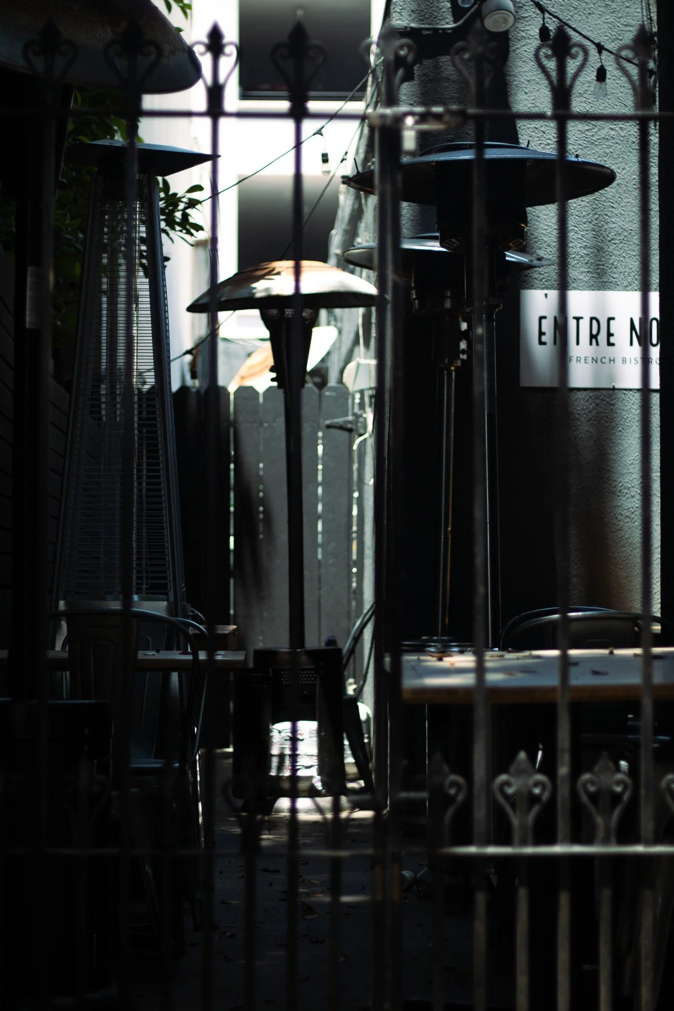 kushphoto-usa-patio-heaters-french-bistro-2023.jpg