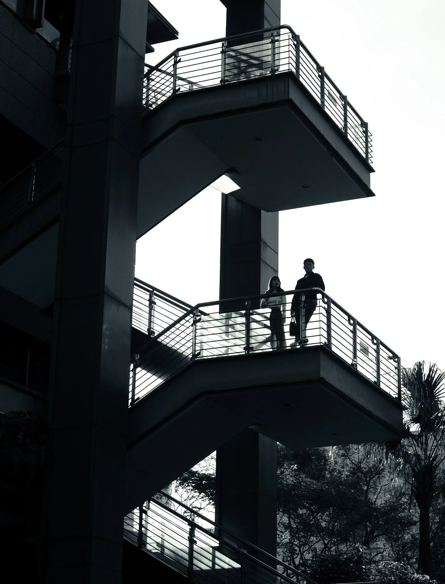 kushphoto-taiwan-modern-staircase-silhouette-2024.jpg