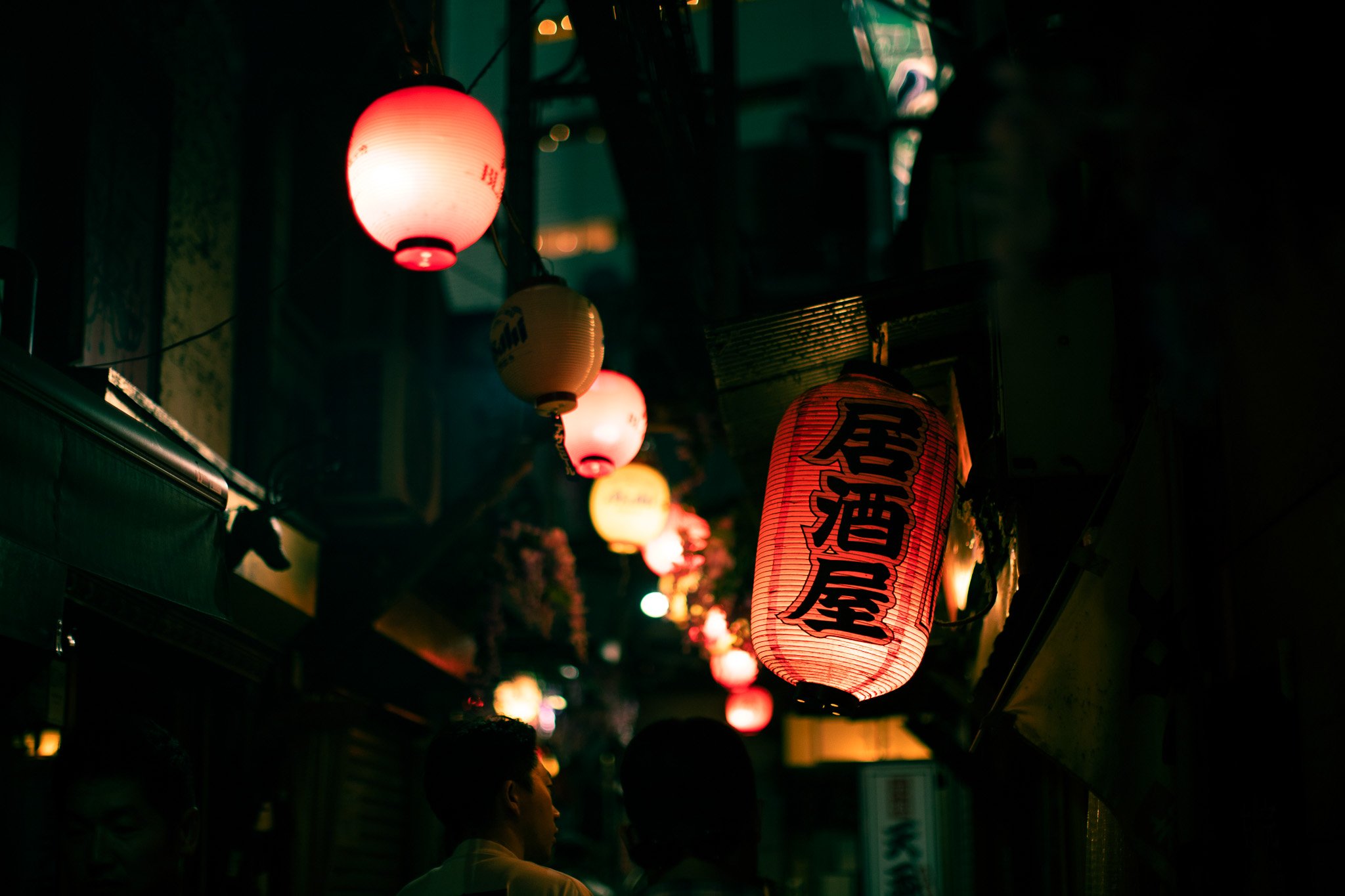 kushphoto-tokyo-red-lantern-alley-night-2024.jpg