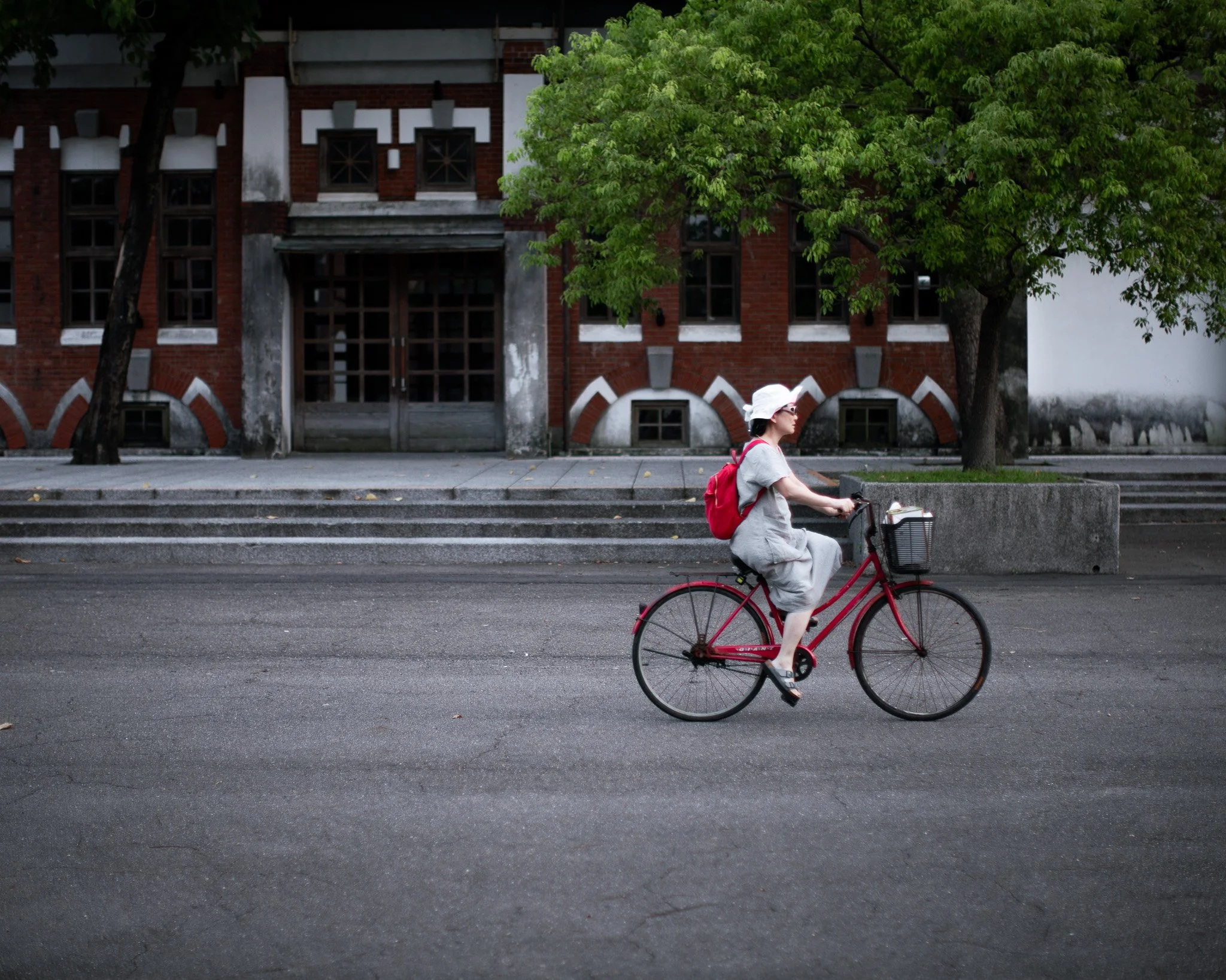 kushphoto-taiwan-cyclist-red-brick-heritage-2024.jpg