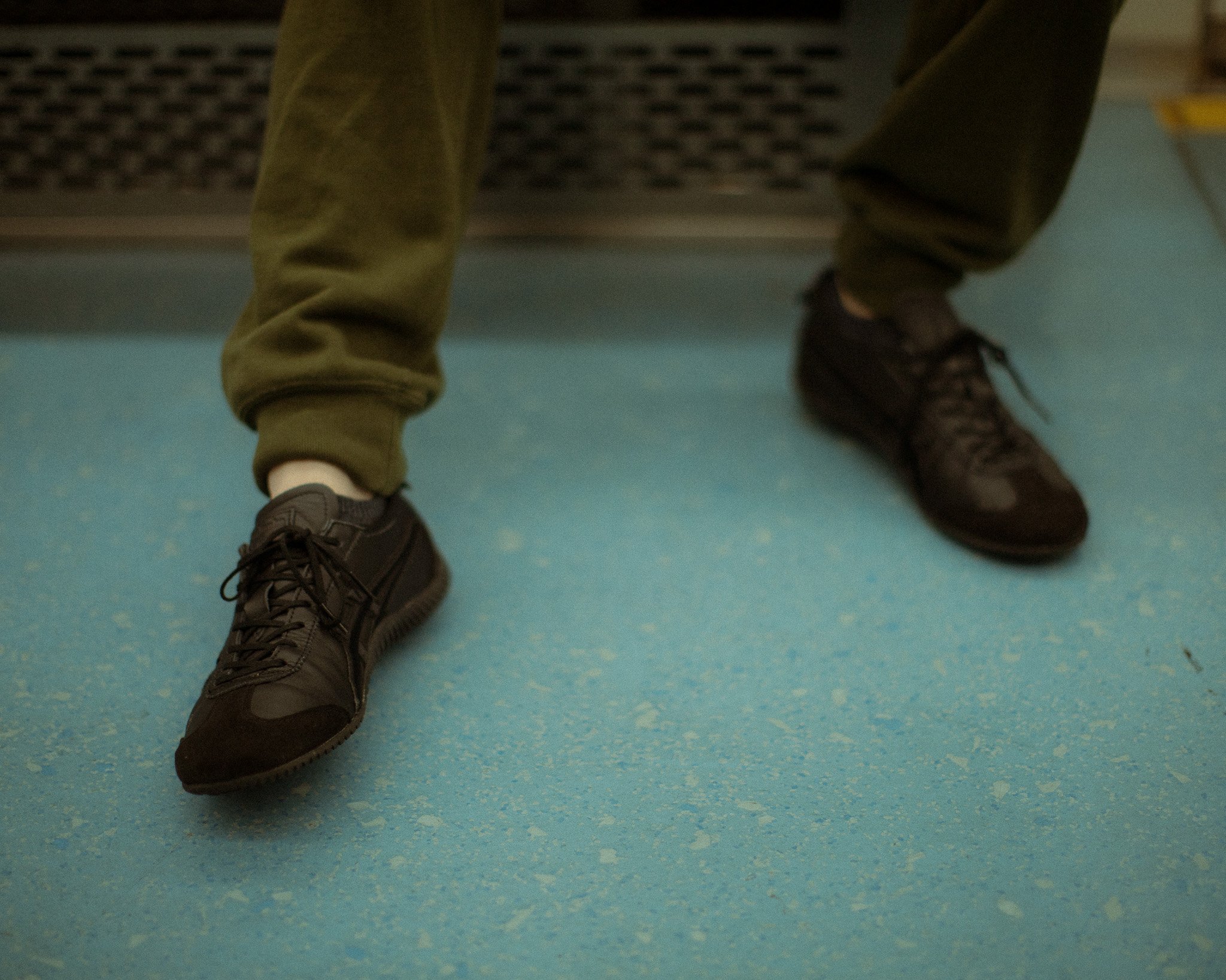 kushphoto-osaka-commuter-sneakers-platform-2025.jpg
