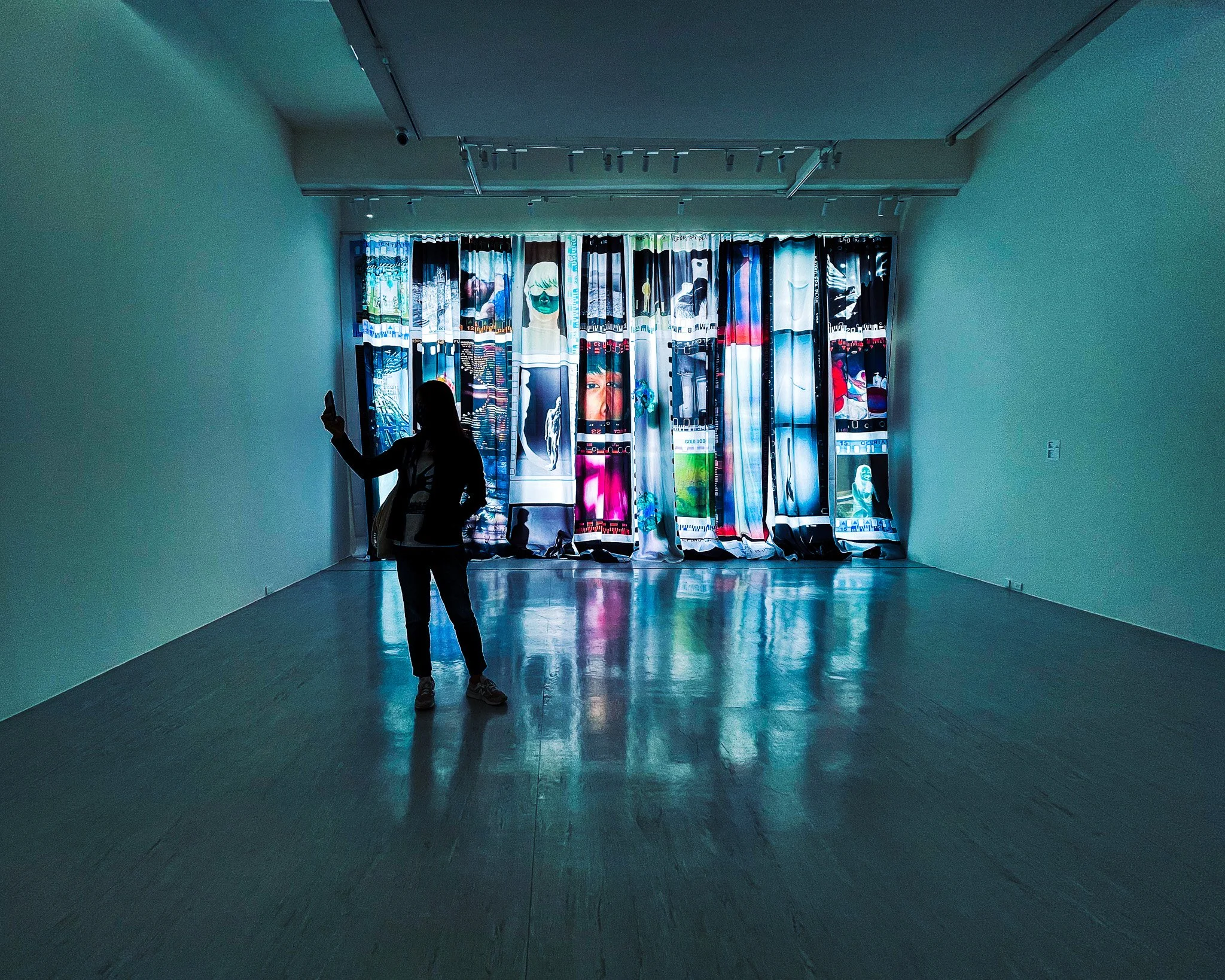 kushphoto-taipei-gallery-photo-banners-silhouette-2022.jpg