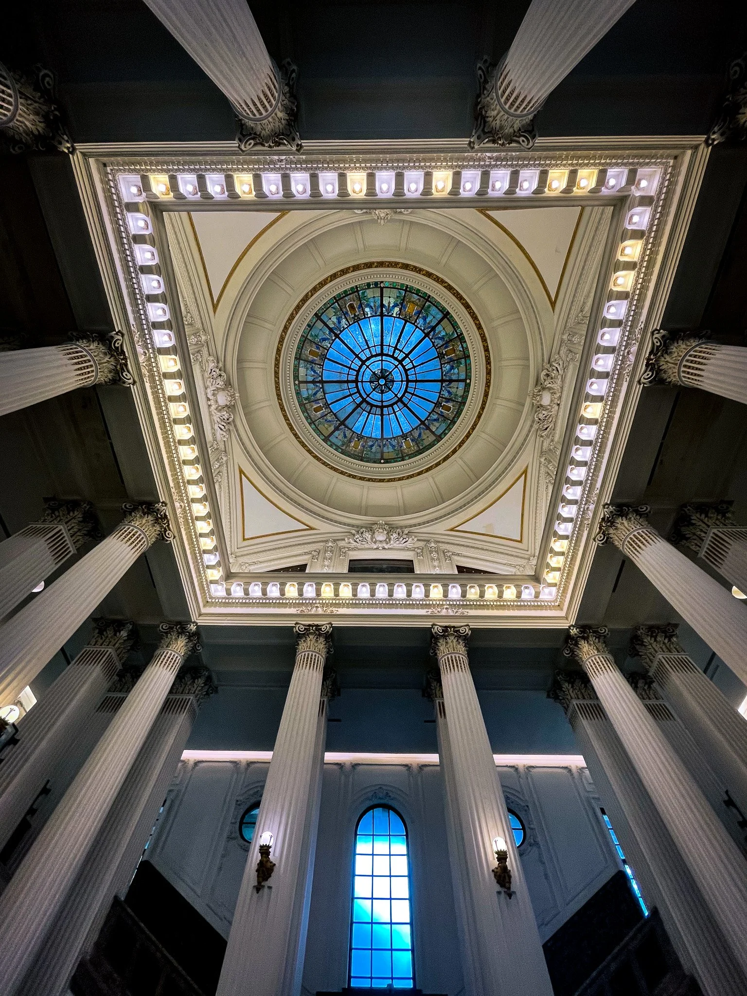 kushphoto-taiwan-ornate-domed-ceiling-skylight-2022.jpg