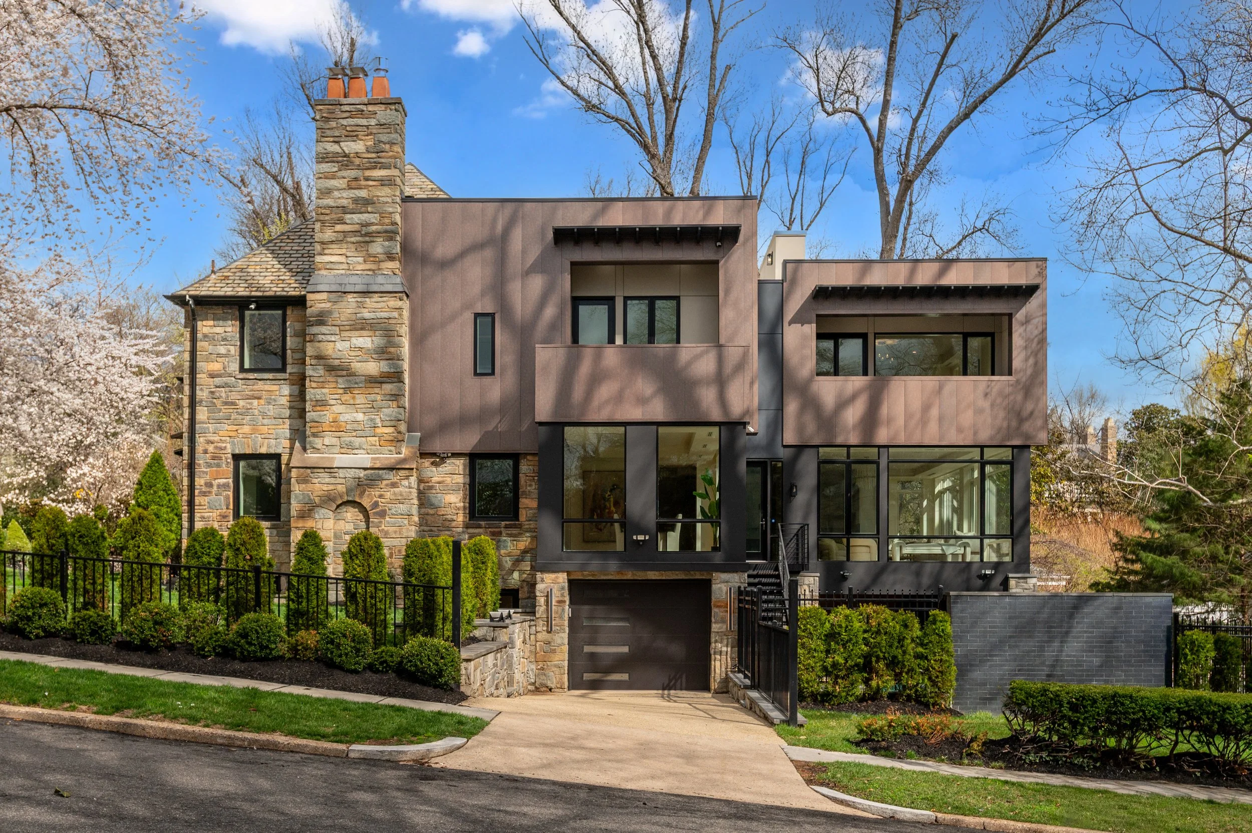923001foxhallrdnw0591.jpg