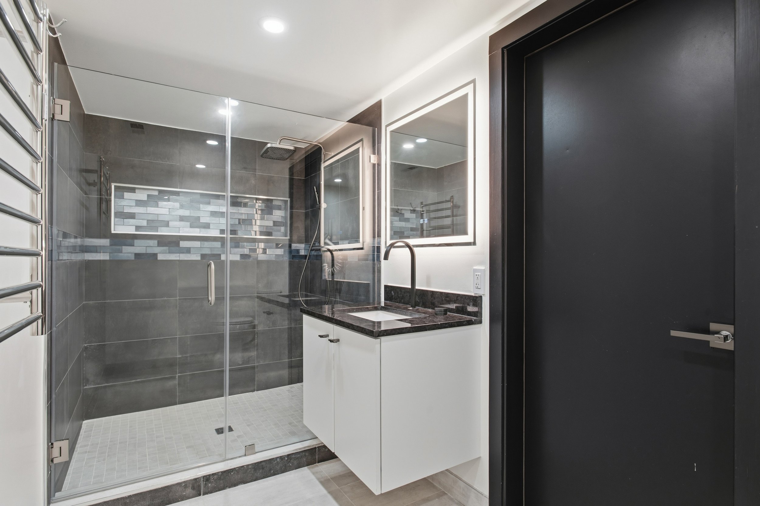 83-3001FoxhallRdNW0582.jpg