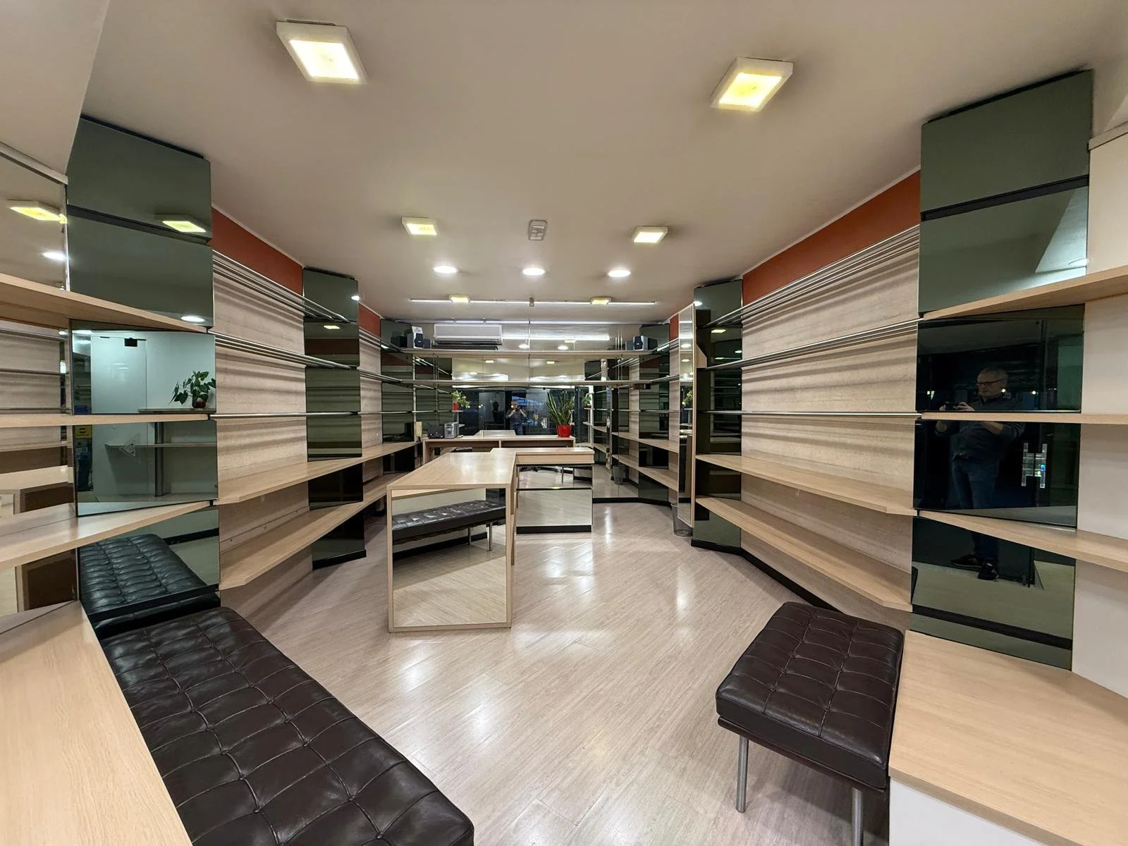 Via-Marghera-Wagner-Milano-store-0.jpg