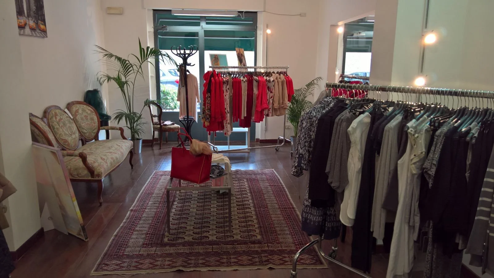 Via-Scarpa-Corso-Vercelli-Milano-store-3.jpg