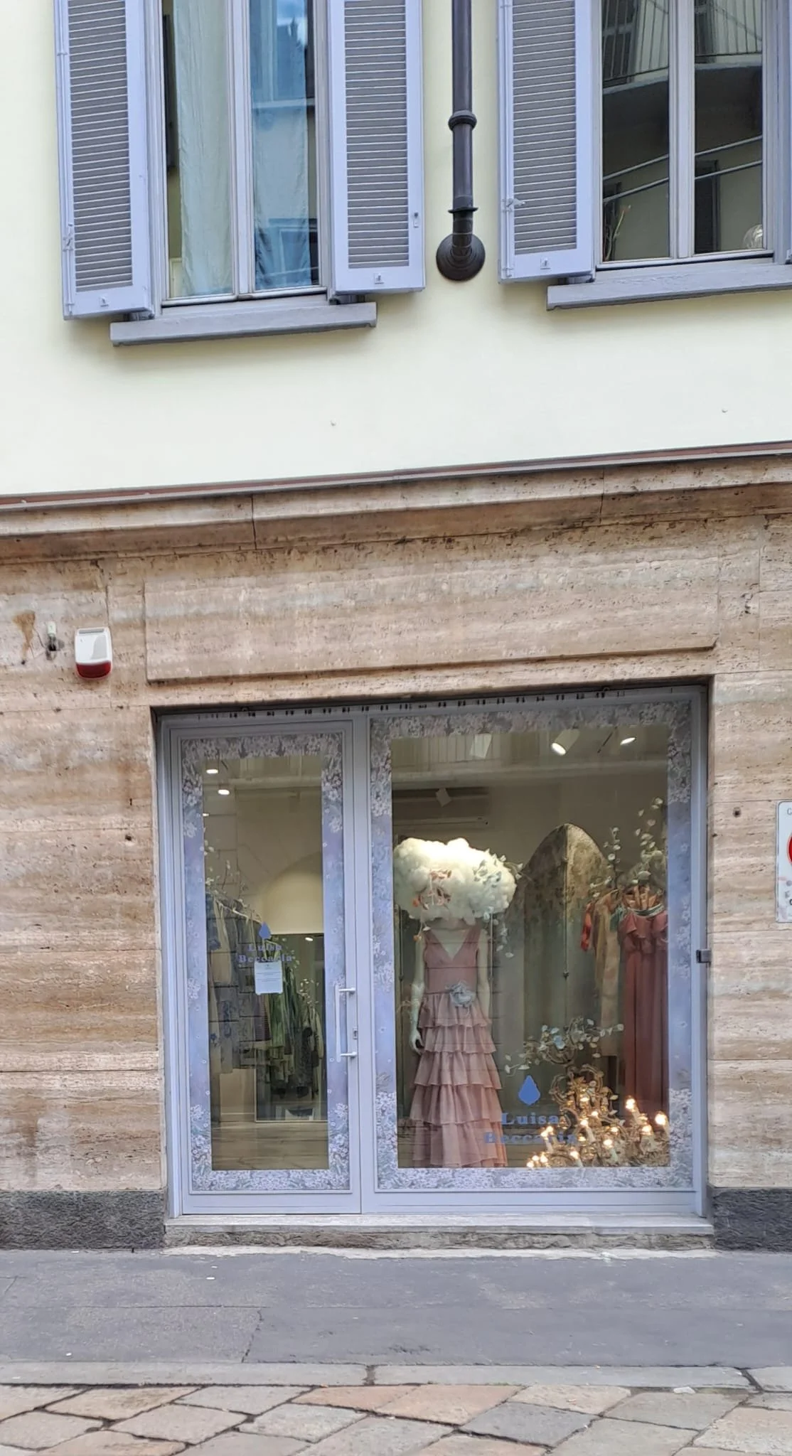Via-dell-Orso-Brera-Milano-store-0.jpg
