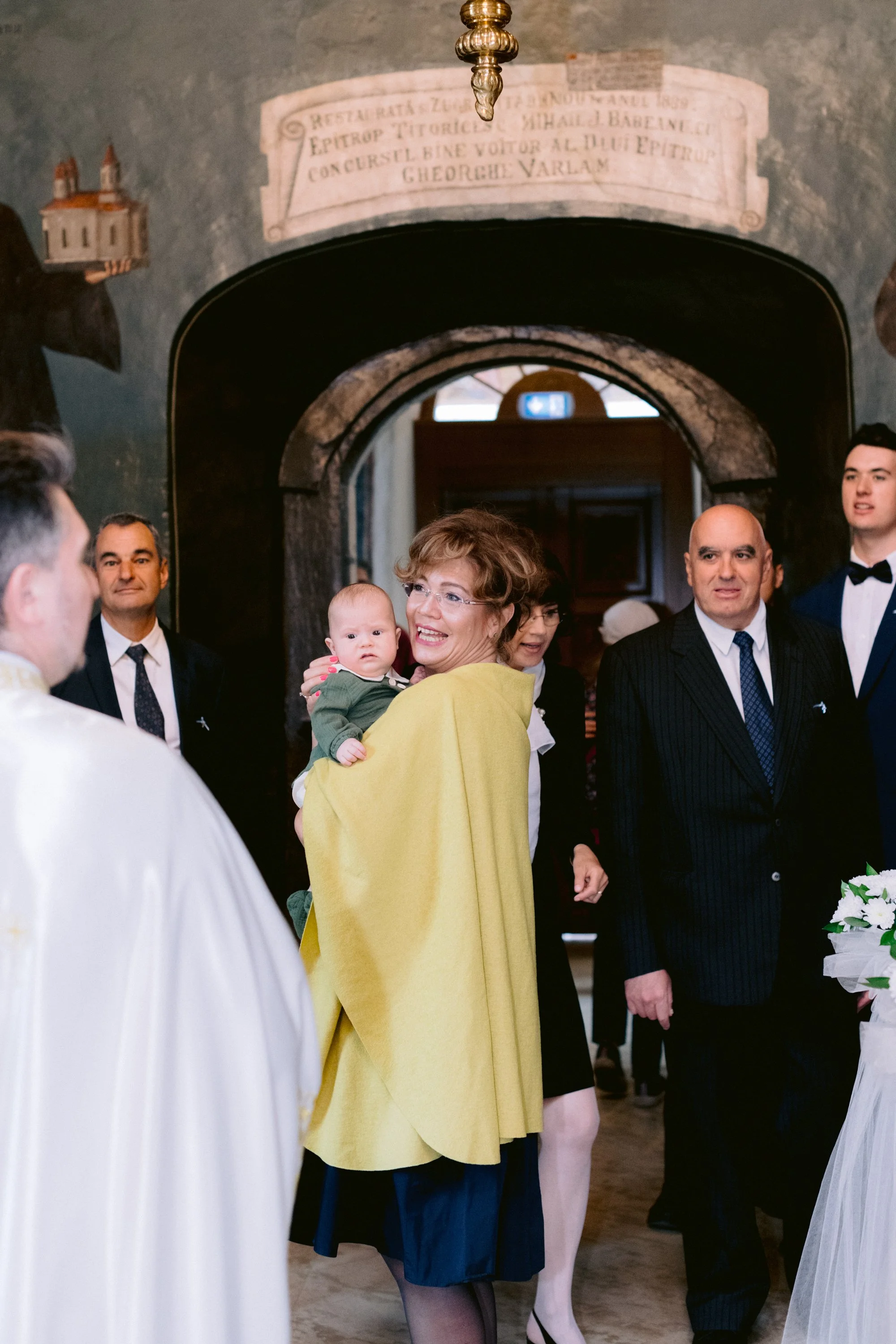botez la biserica gradina icoanei, Nela&Tiberiu Fotografi de evenimente -18.jpg