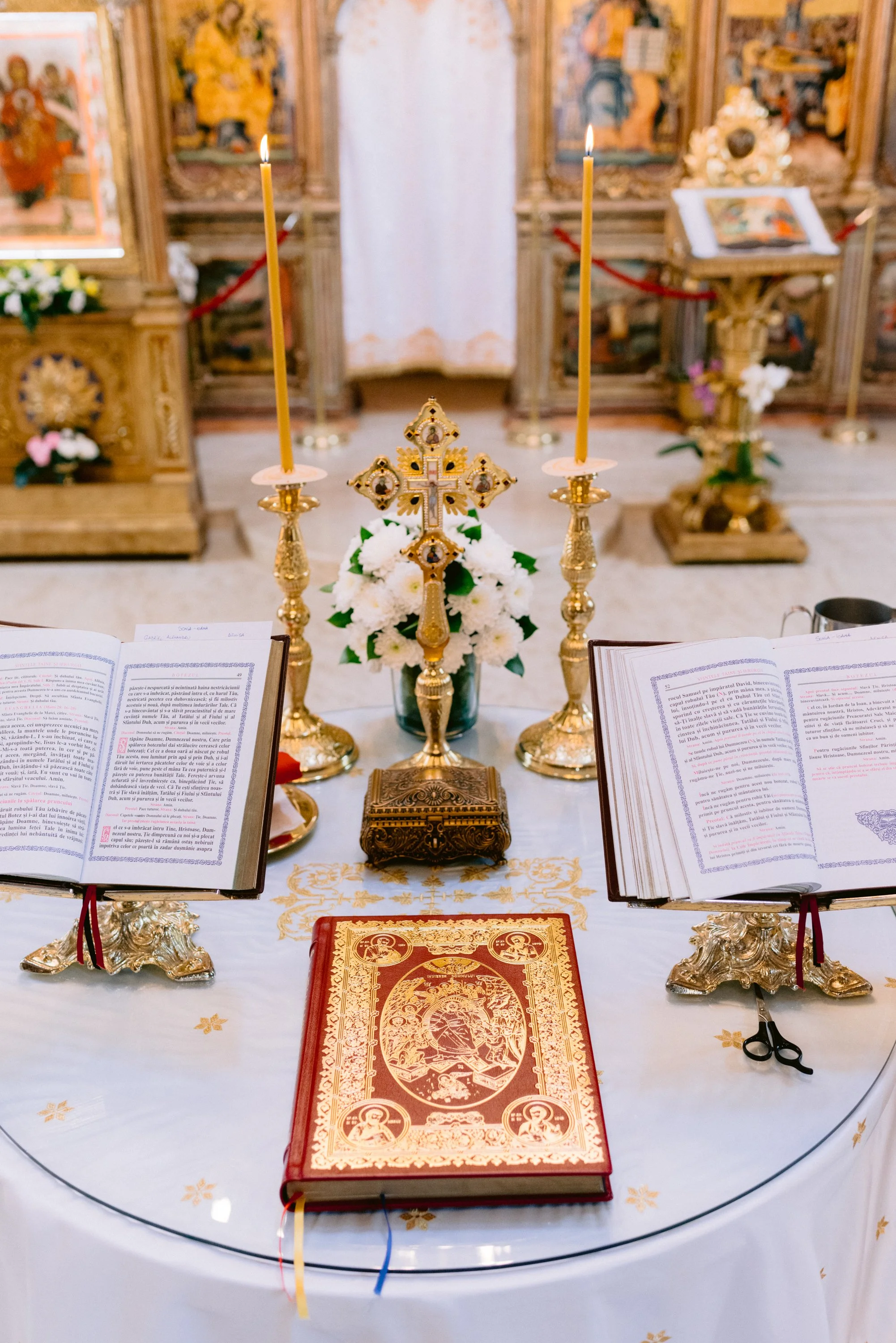 botez la biserica gradina icoanei, Nela&Tiberiu Fotografi de evenimente -12.jpg