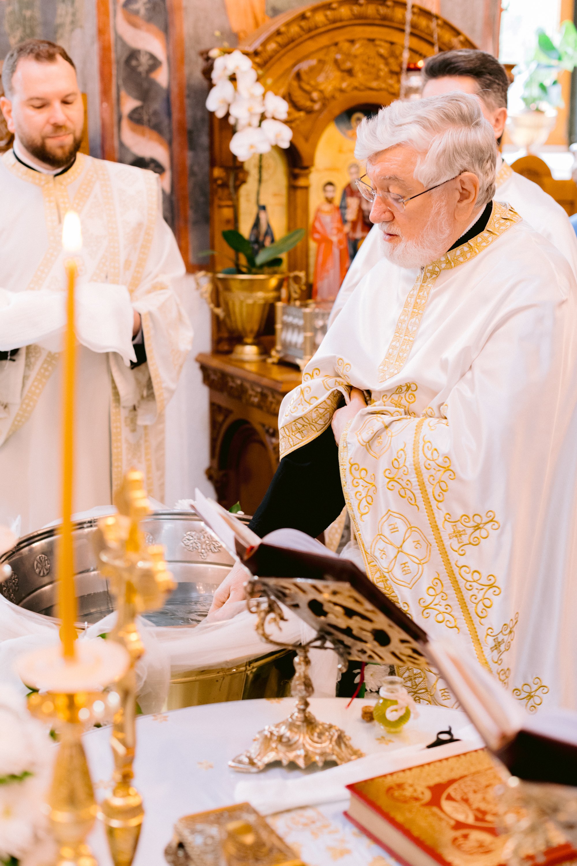 botez la biserica gradina icoanei, Nela&Tiberiu Fotografi de evenimente -31.jpg