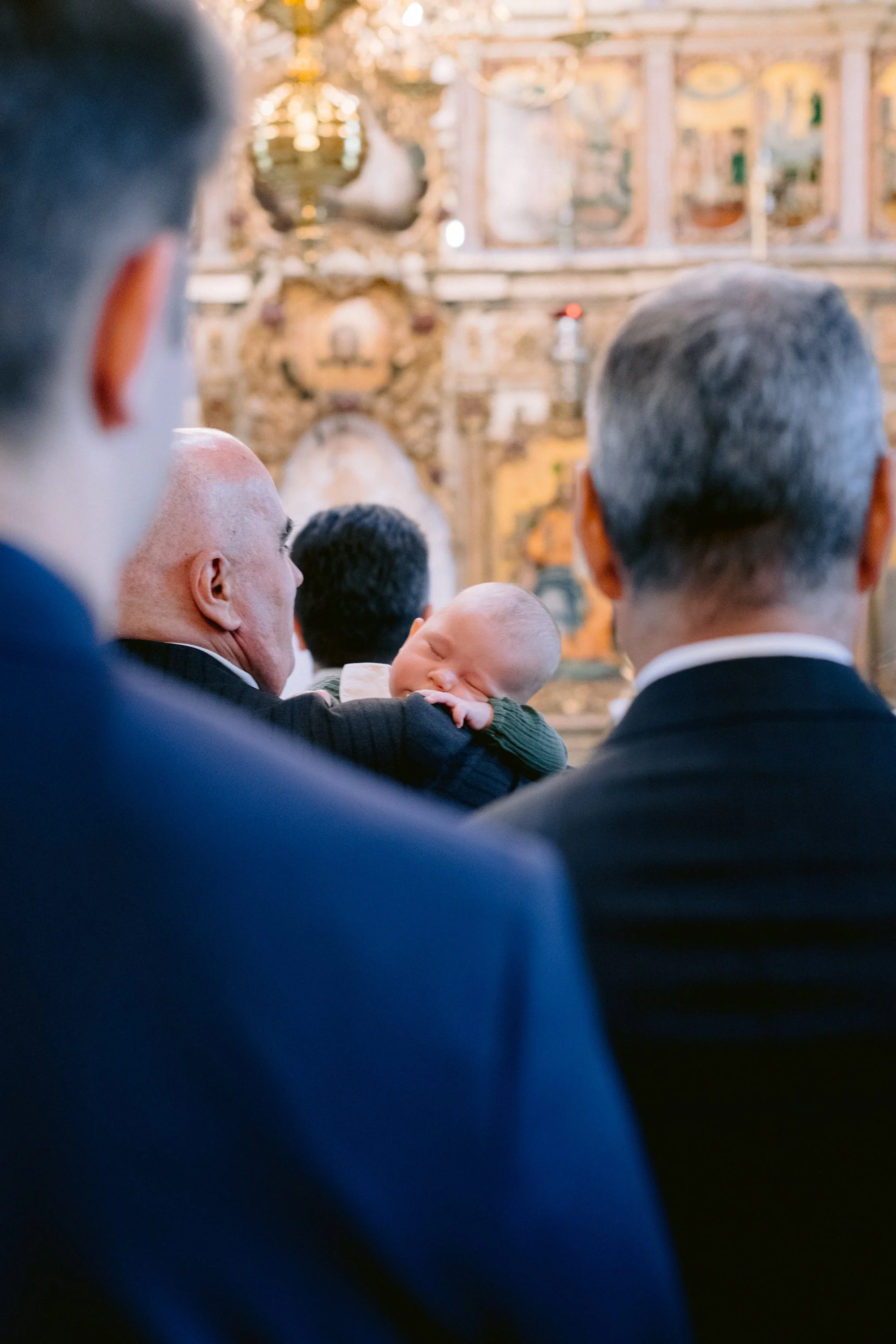 botez la biserica gradina icoanei, Nela&Tiberiu Fotografi de evenimente -30.jpg
