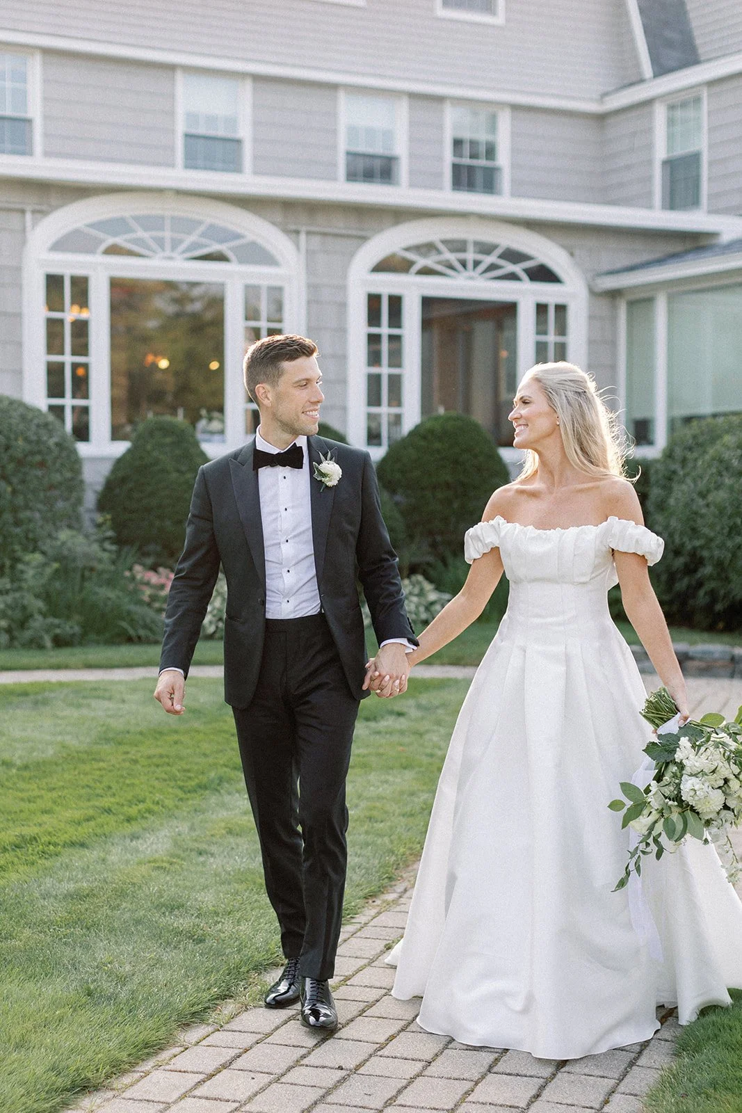 A FAMILY AFFAIR BLACK POINT INN MAINE WEDDING (17).jpg